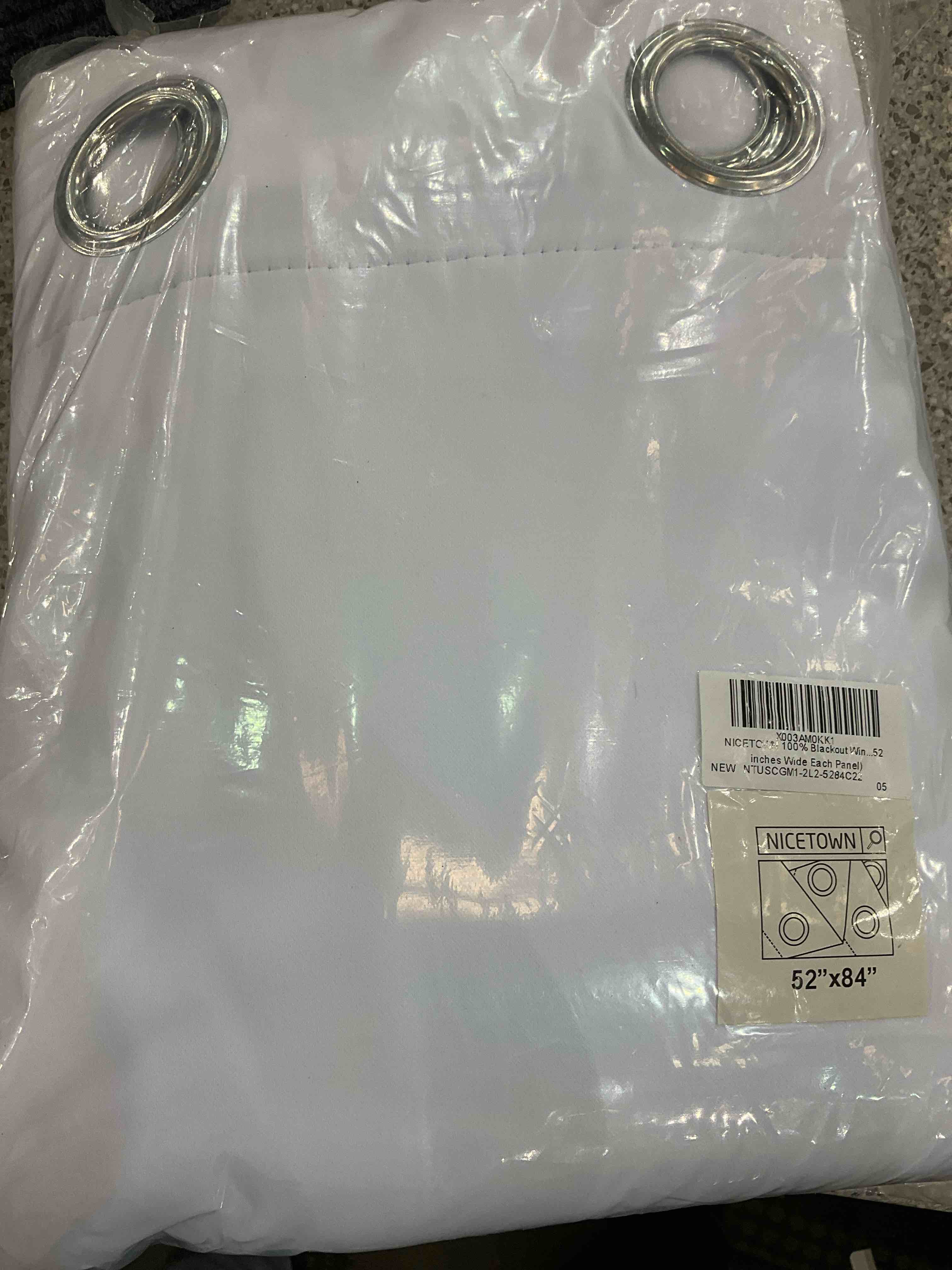 https://s3.amazonaws.com/lotting-images-prod/BargainHunt/EXS01107210_1707322470780.jpeg