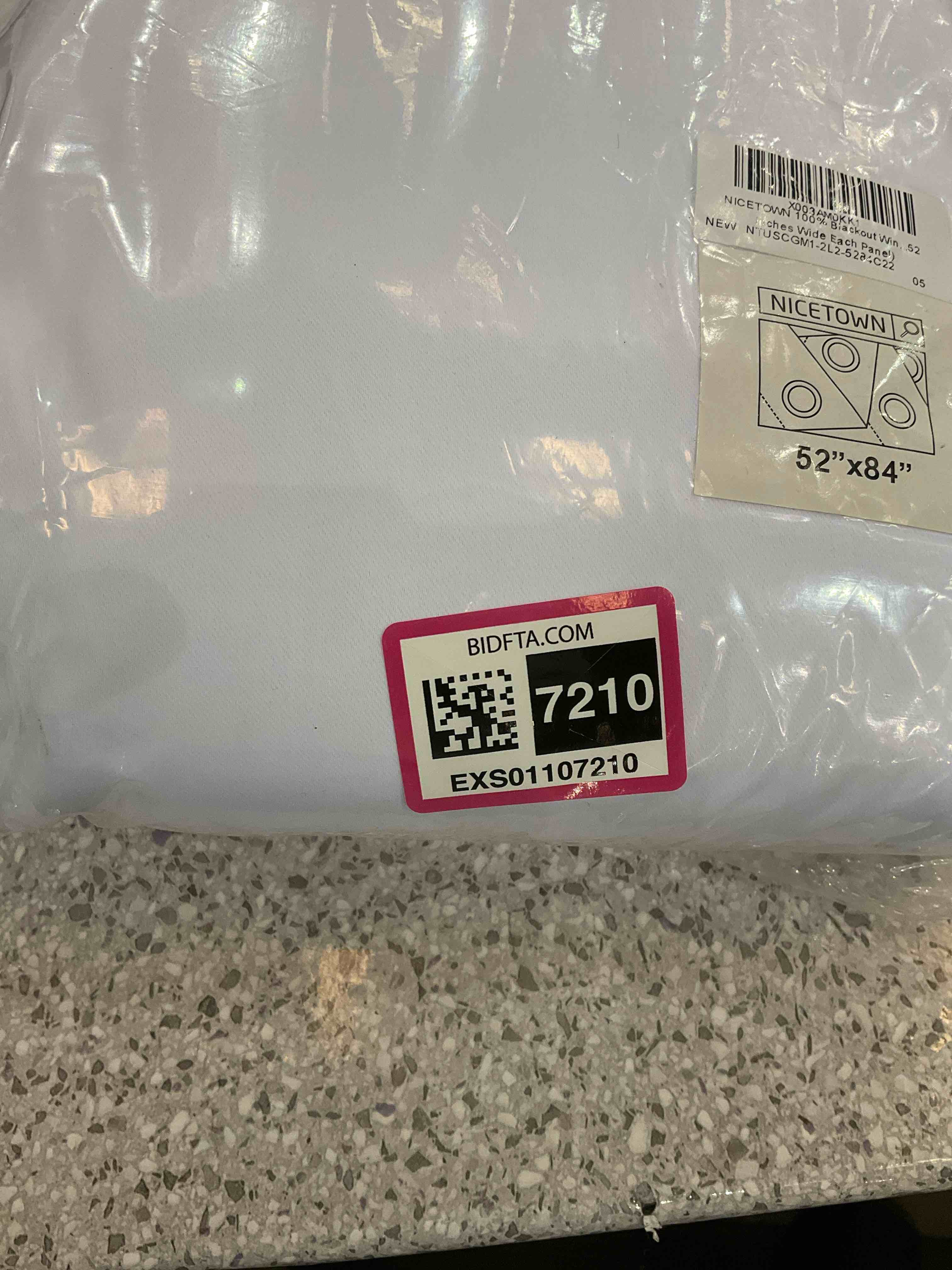 https://s3.amazonaws.com/lotting-images-prod/BargainHunt/EXS01107210_1707322479210.jpeg
