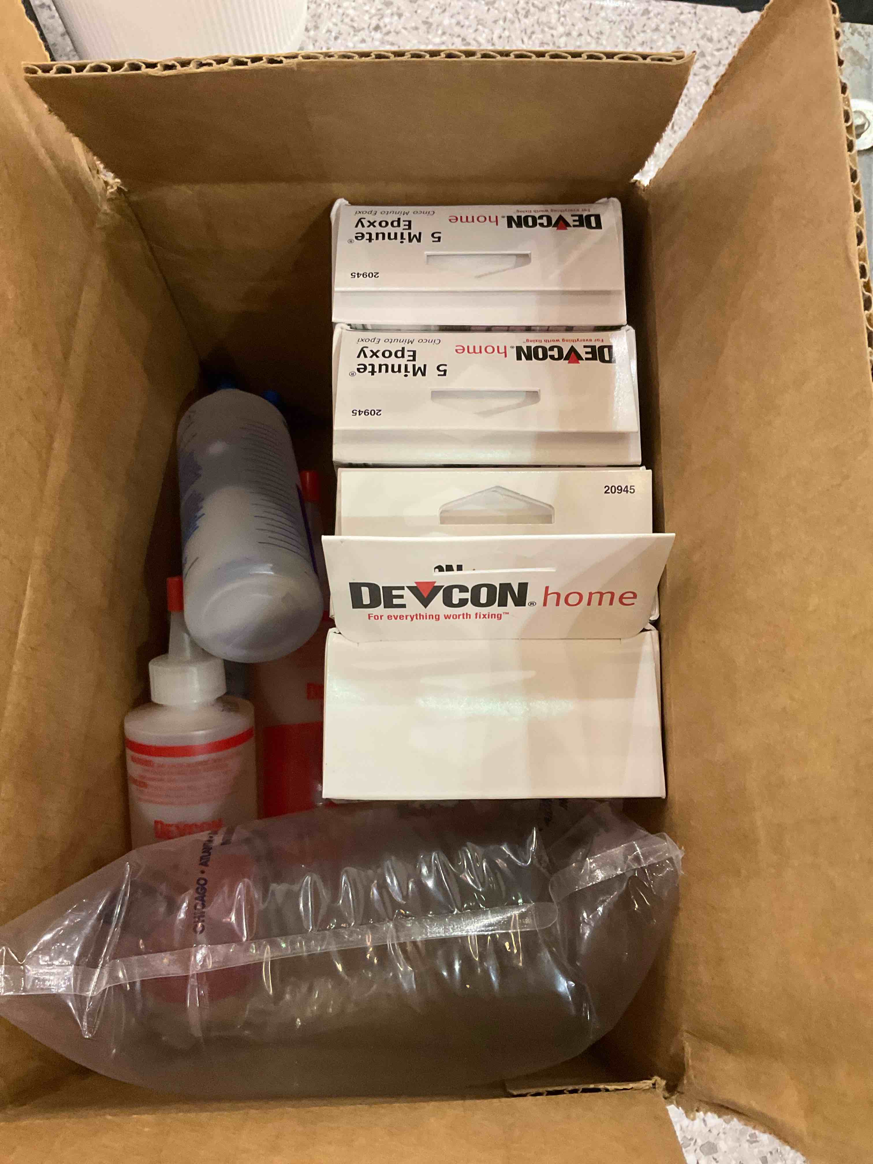 https://s3.amazonaws.com/lotting-images-prod/BargainHunt/EXS01107267_1707335958717.jpeg