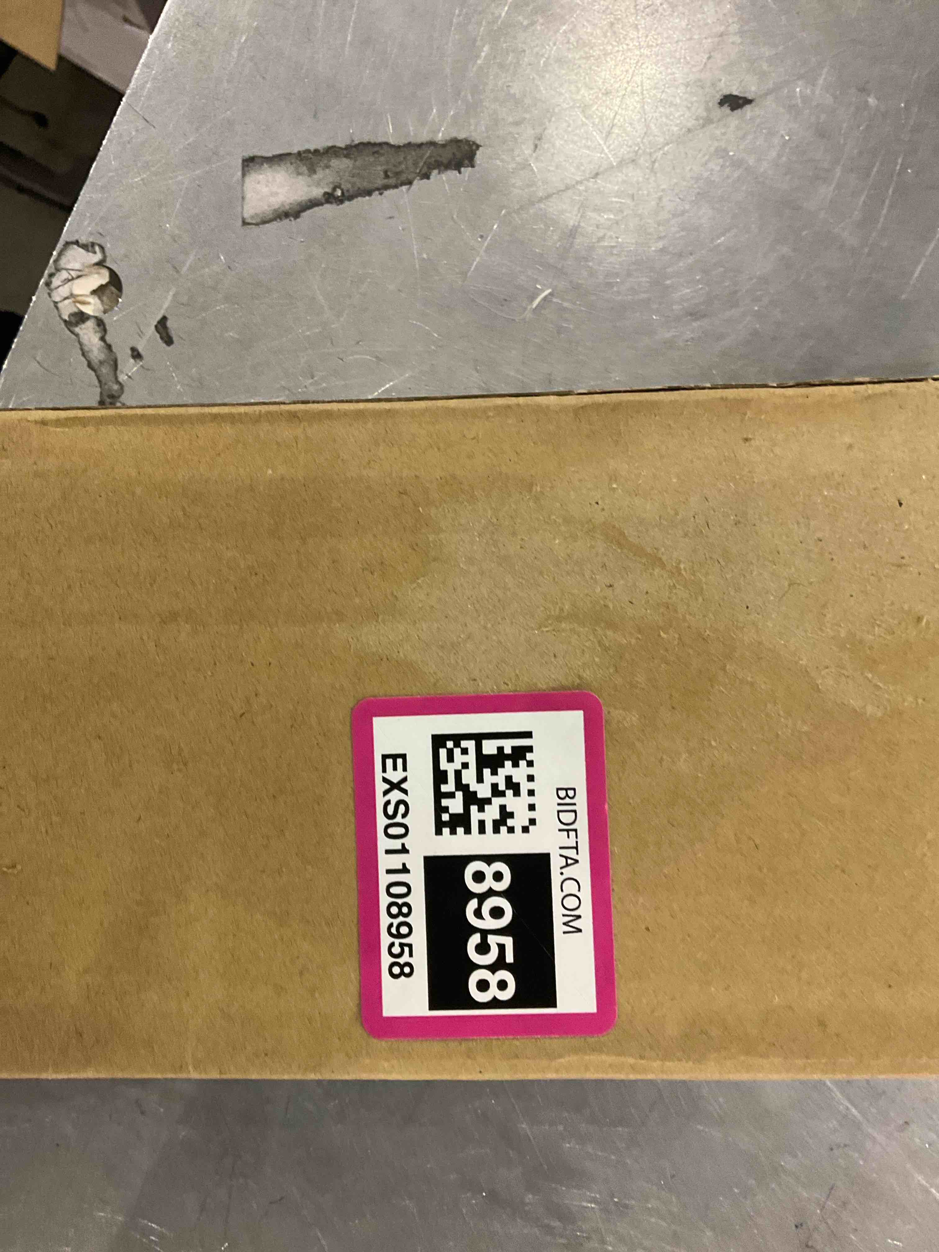https://s3.amazonaws.com/lotting-images-prod/BargainHunt/EXS01108958_1706791819551.jpeg