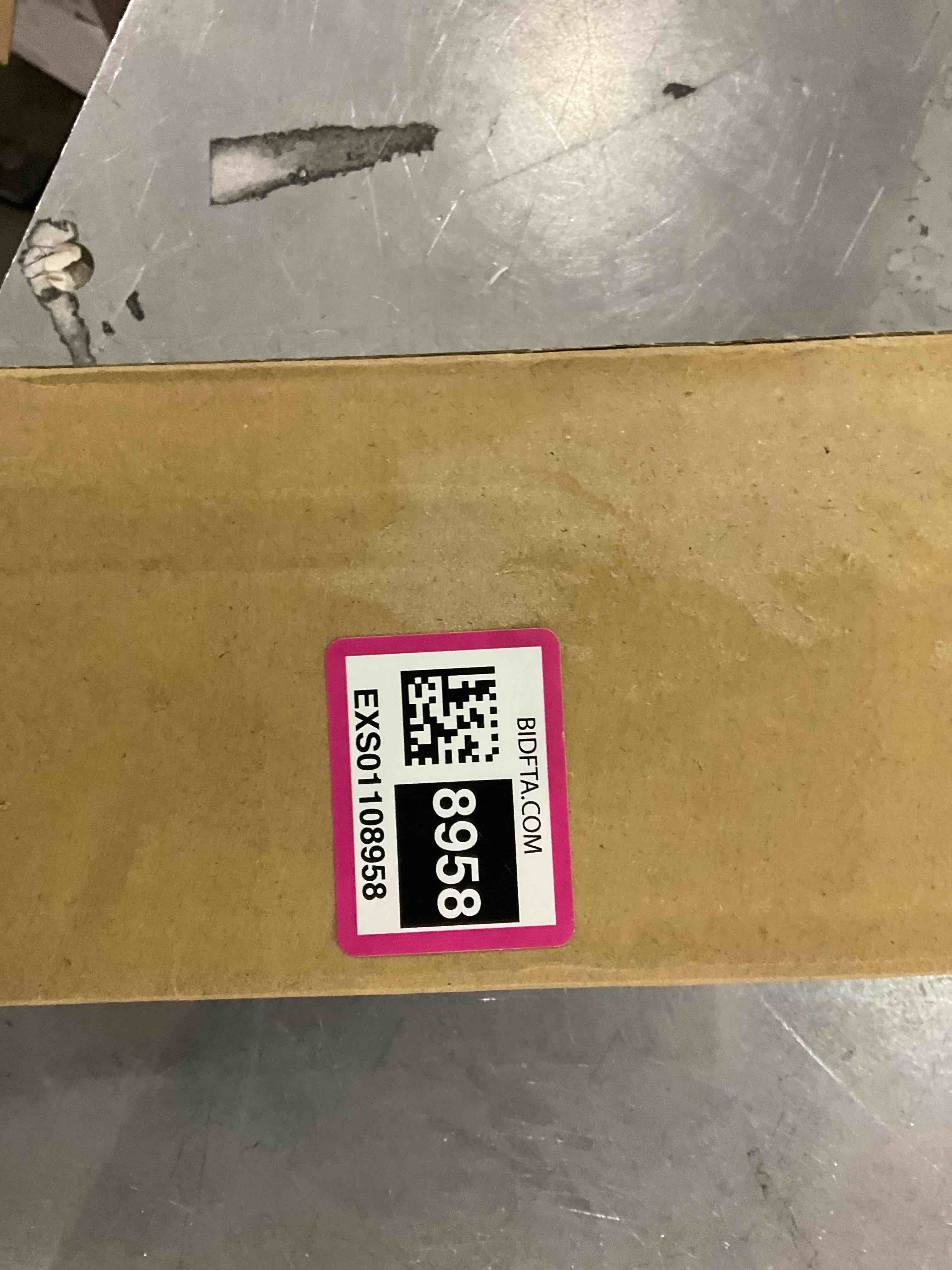 https://s3.amazonaws.com/lotting-images-prod/BargainHunt/EXS01108958_1706791821431.jpeg
