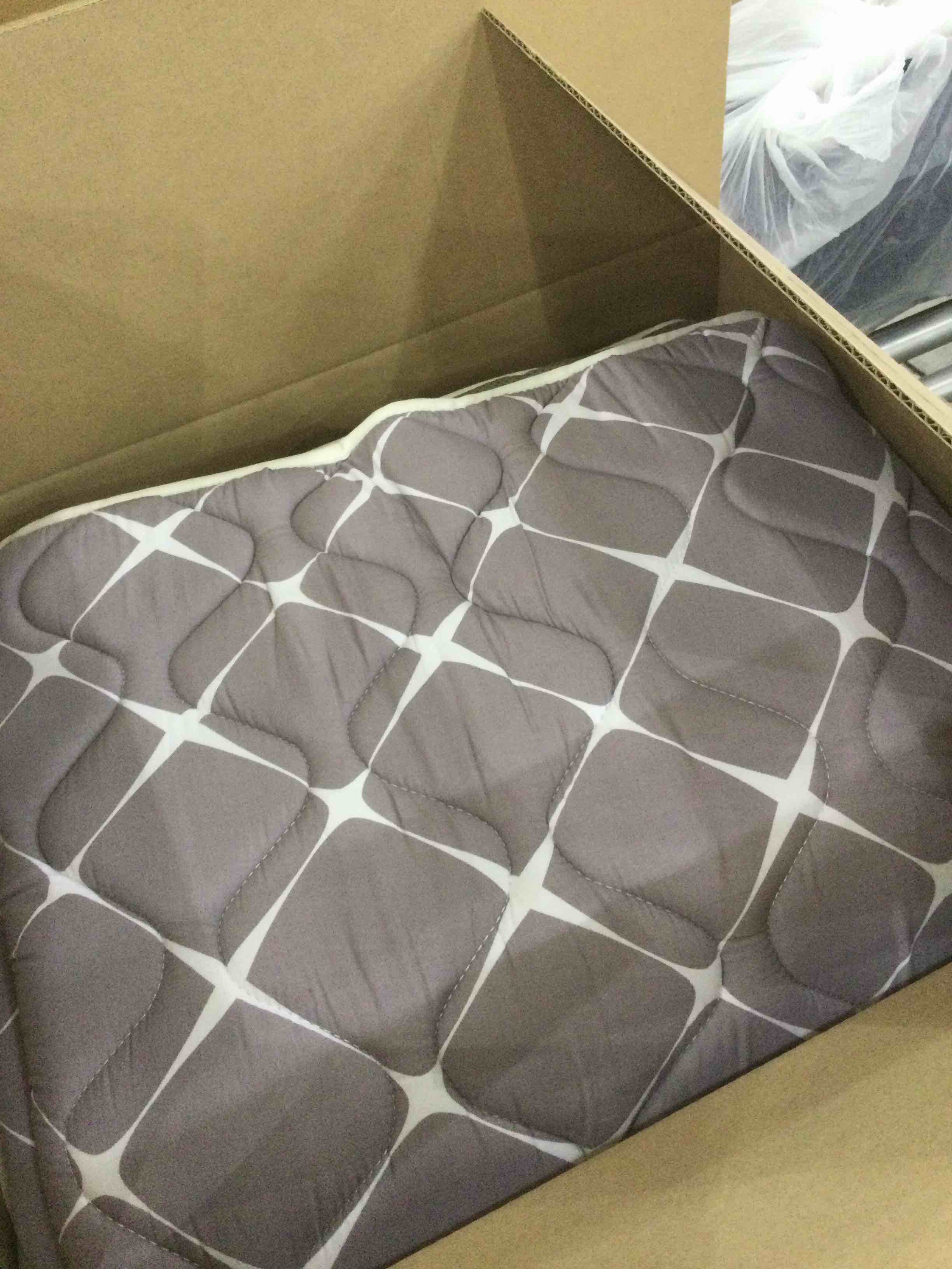 https://s3.amazonaws.com/lotting-images-prod/BargainHunt/EXS01109224_1706712935118.jpeg