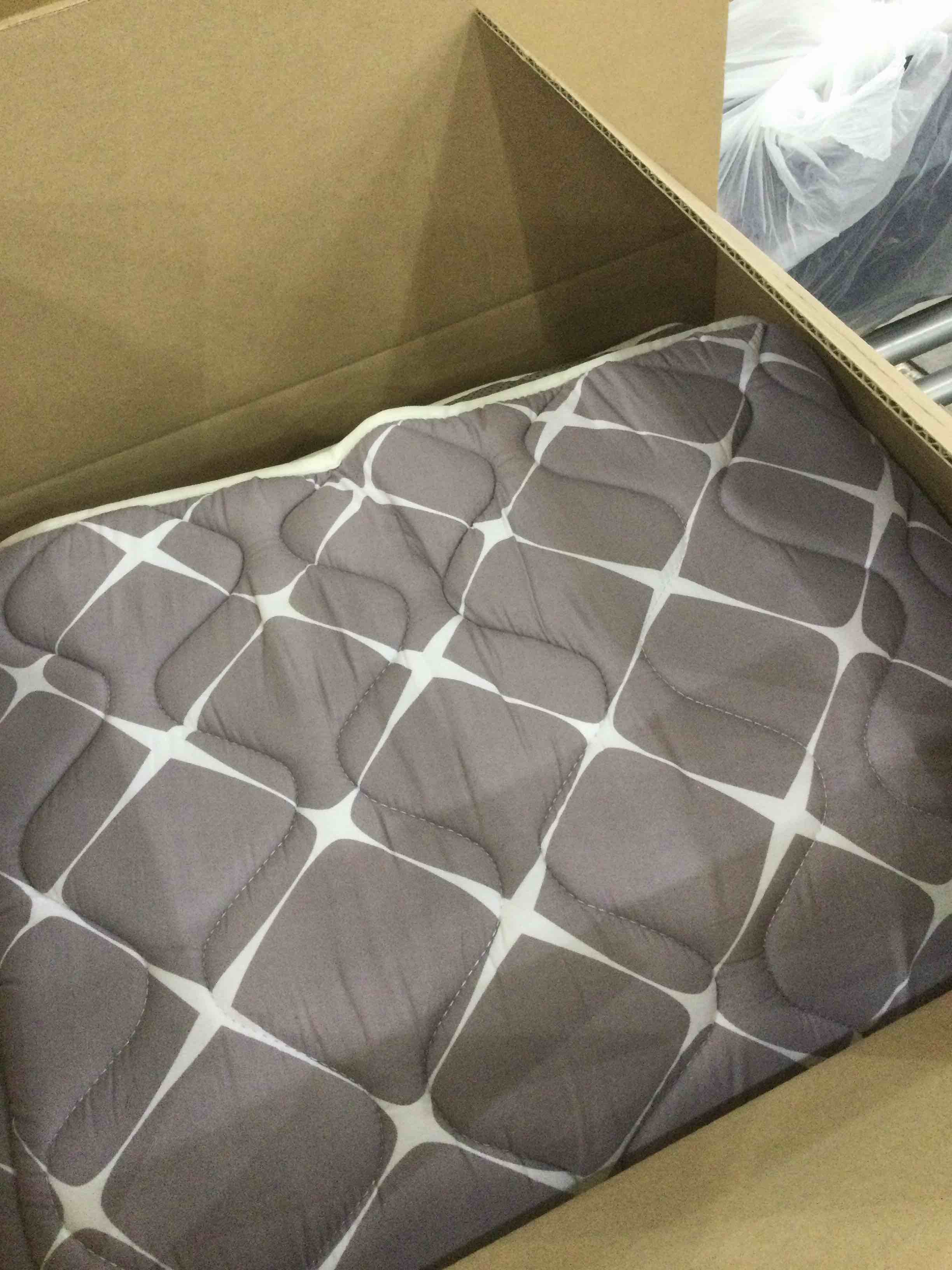 https://s3.amazonaws.com/lotting-images-prod/BargainHunt/EXS01109224_1706712936556.jpeg
