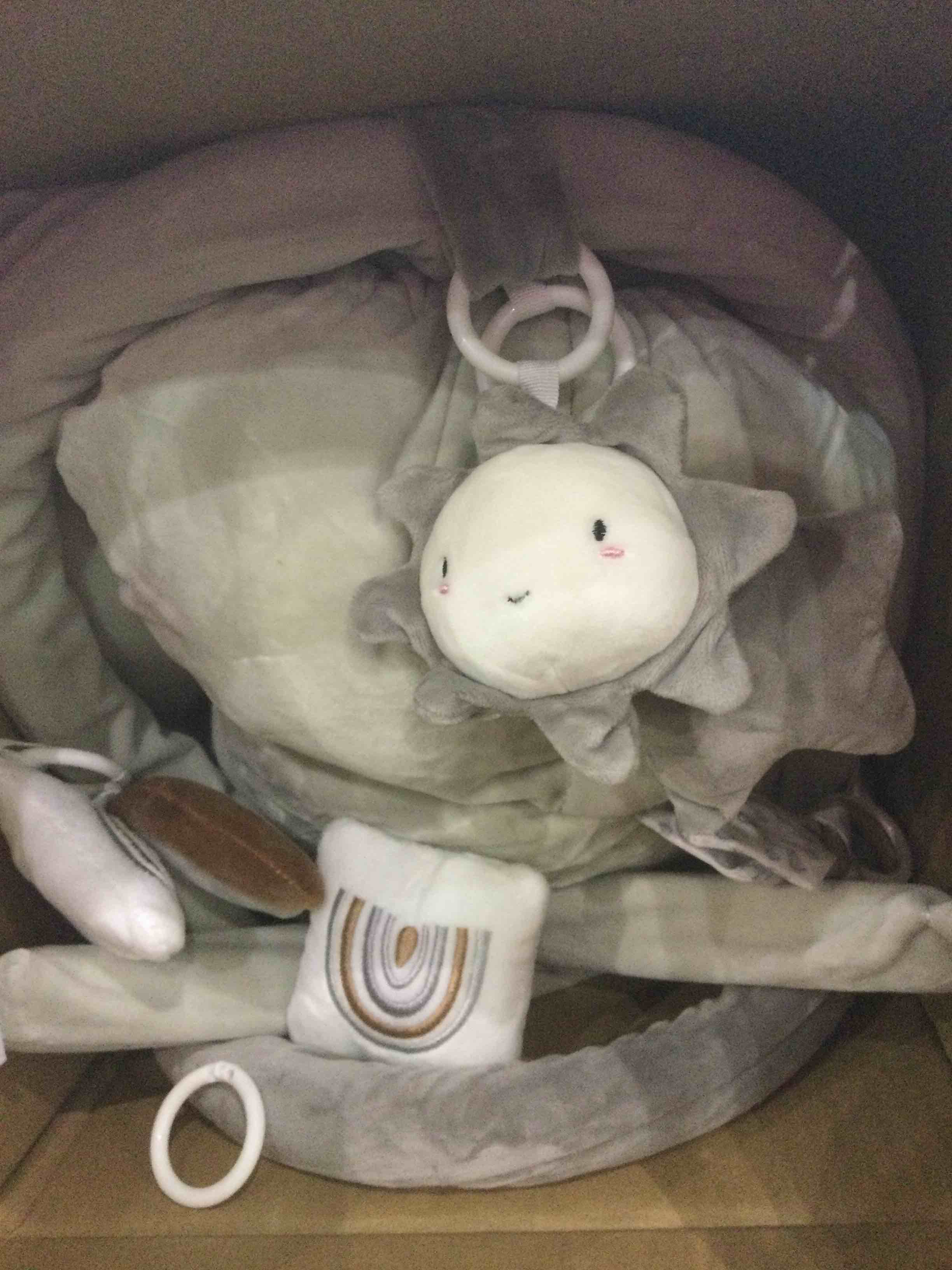 https://s3.amazonaws.com/lotting-images-prod/BargainHunt/EXS01109246_1706716874436.jpeg