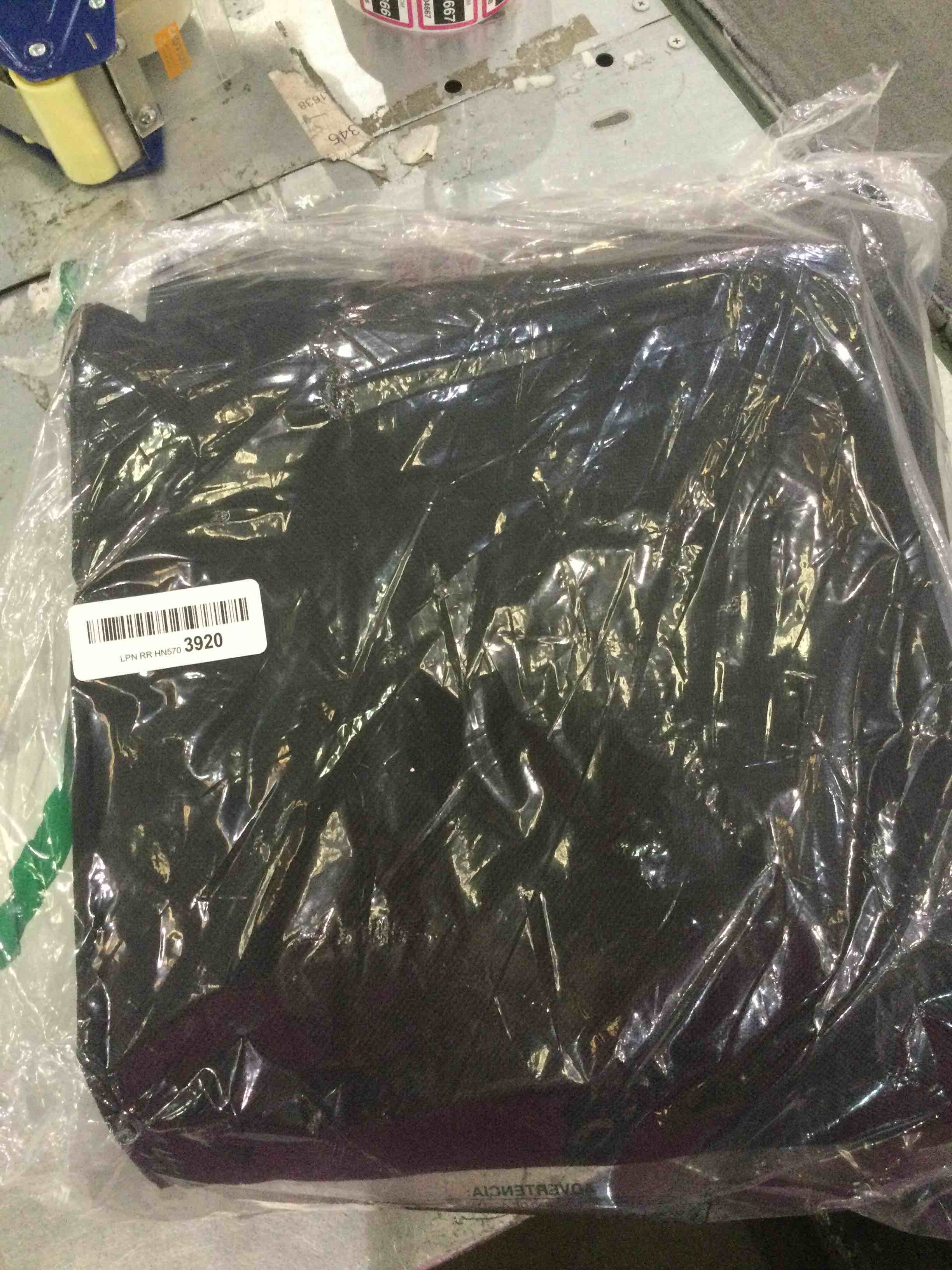 https://s3.amazonaws.com/lotting-images-prod/BargainHunt/EXS01109339_1706732020044.jpeg