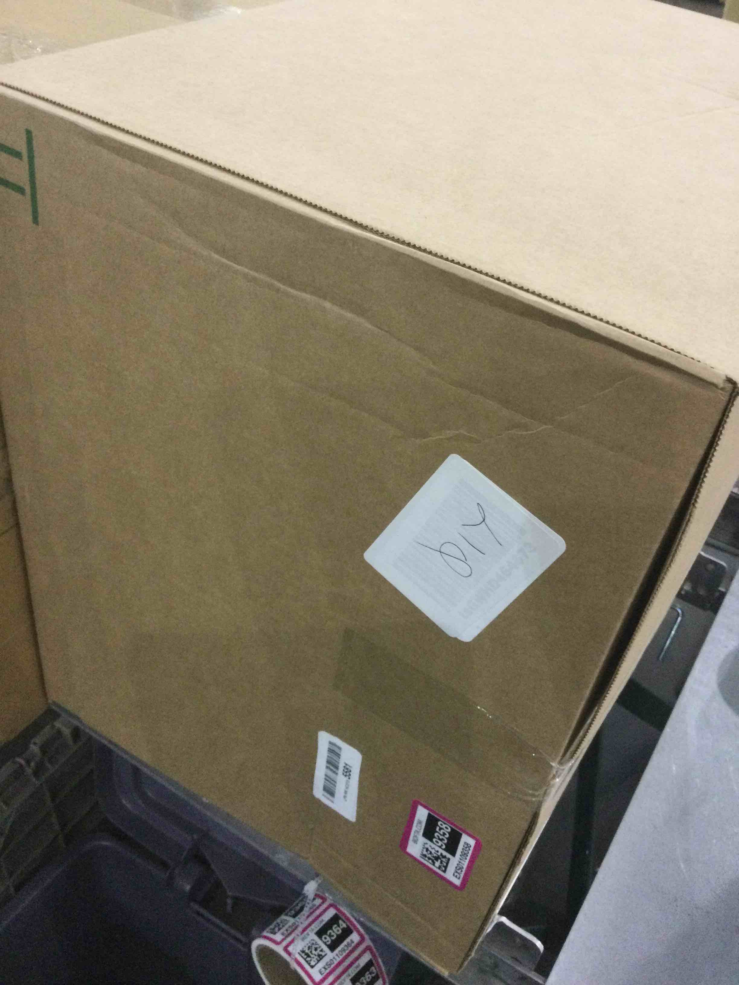 https://s3.amazonaws.com/lotting-images-prod/BargainHunt/EXS01109358_1706790235414.jpeg
