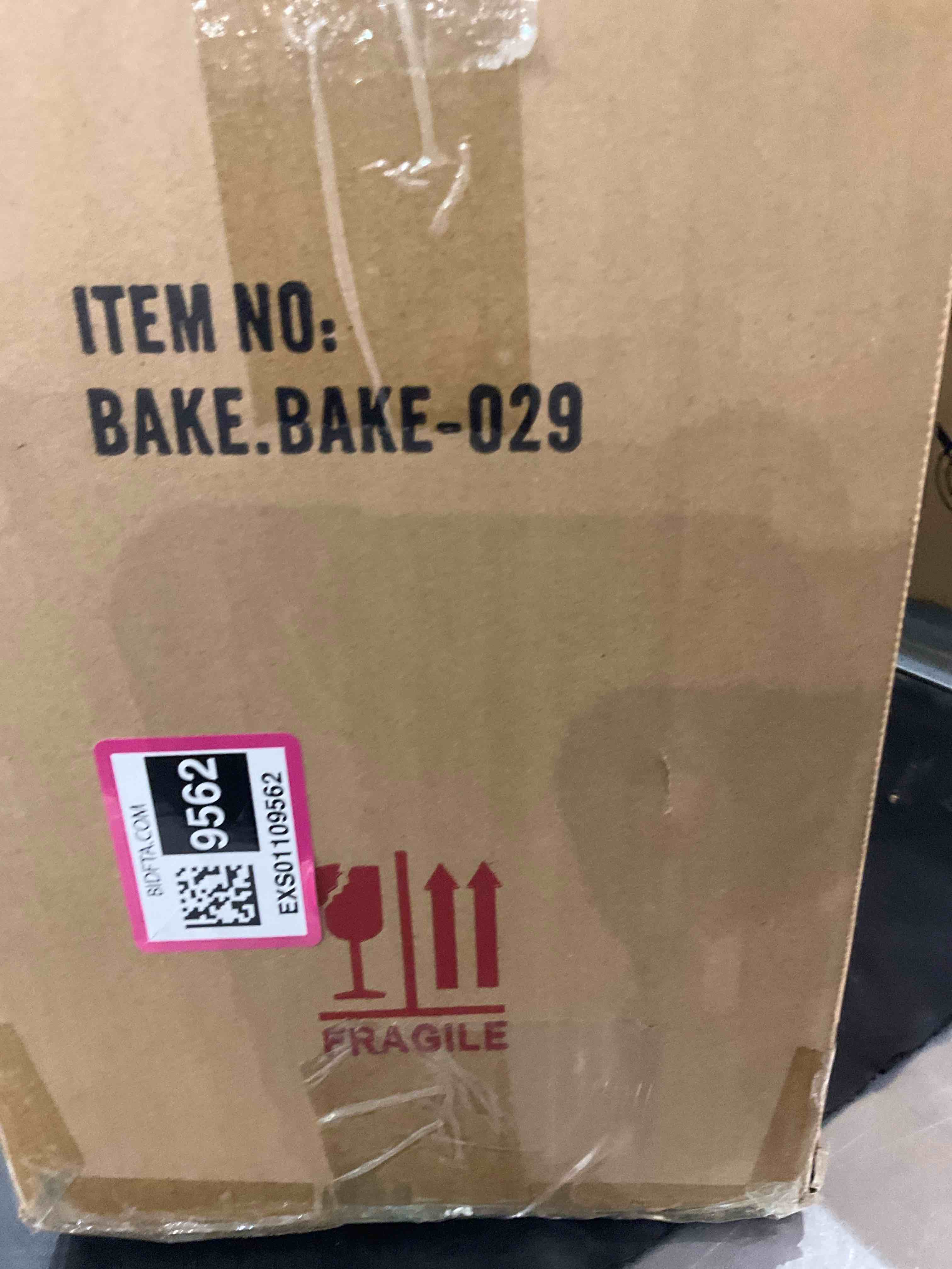 https://s3.amazonaws.com/lotting-images-prod/BargainHunt/EXS01109562_1709559867488.jpeg