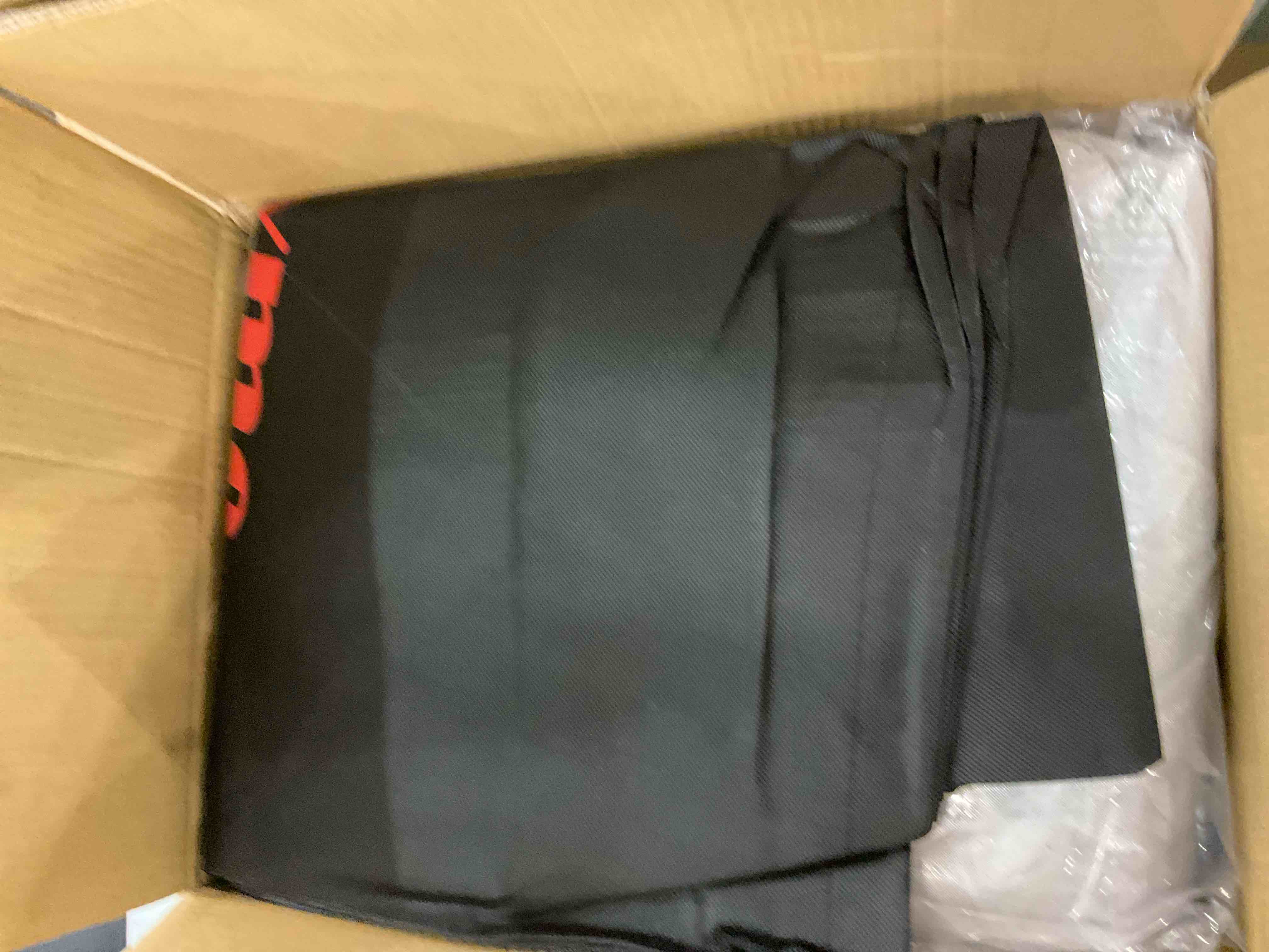 https://s3.amazonaws.com/lotting-images-prod/BargainHunt/EXS01109567_1709560043350.jpeg