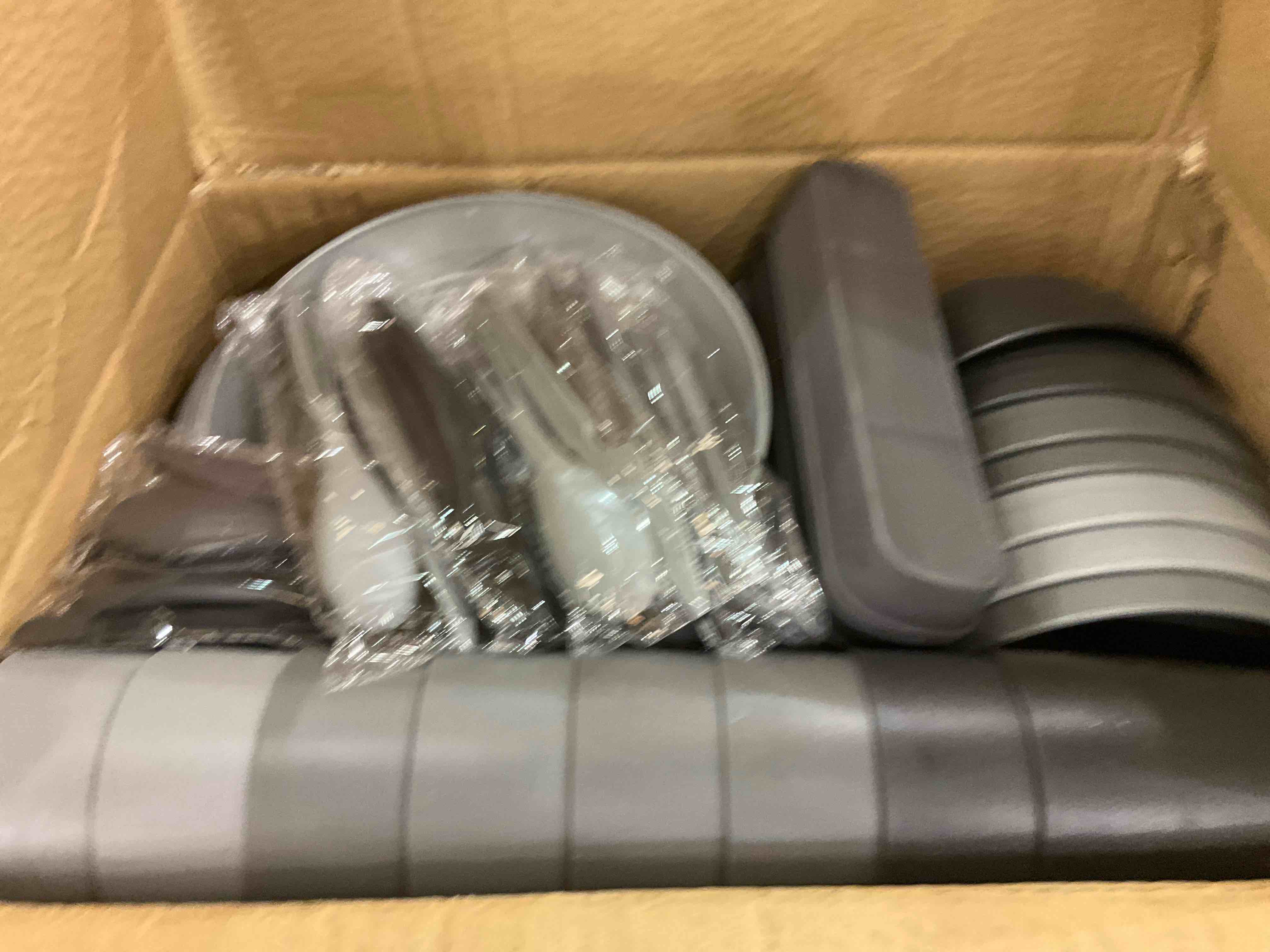 https://s3.amazonaws.com/lotting-images-prod/BargainHunt/EXS01109578_1709562468230.jpeg