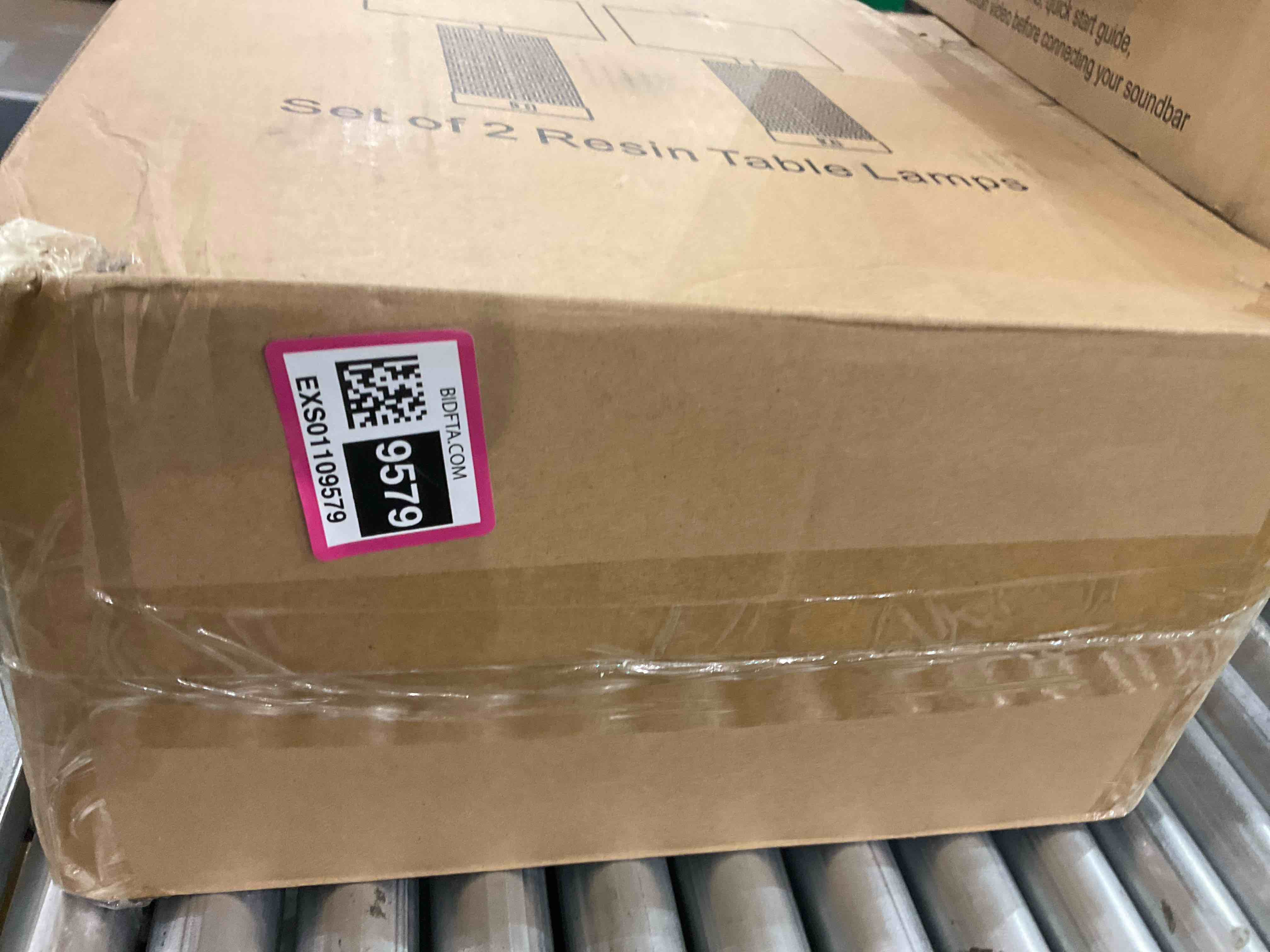 https://s3.amazonaws.com/lotting-images-prod/BargainHunt/EXS01109579_1709562583307.jpeg