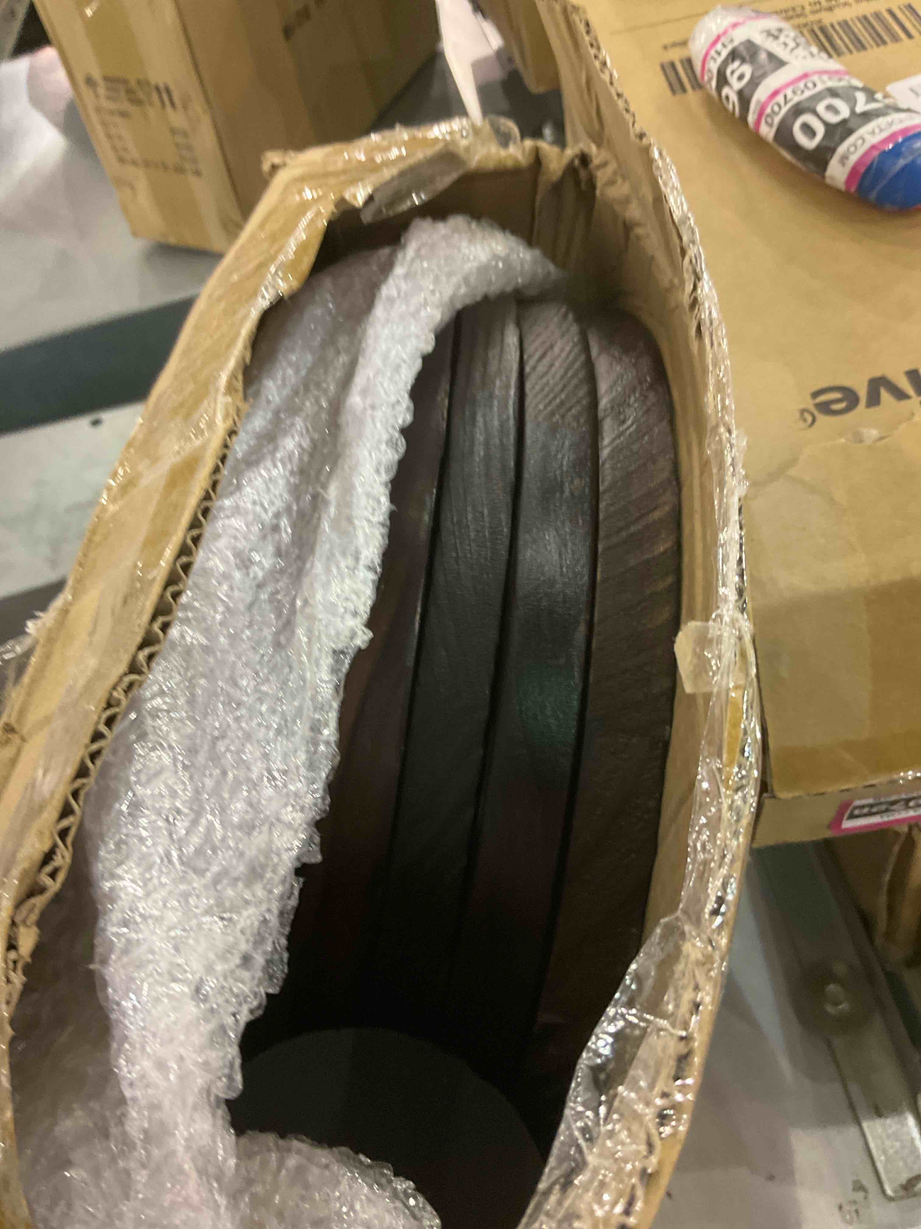 https://s3.amazonaws.com/lotting-images-prod/BargainHunt/EXS01109742_1710329189883.jpeg