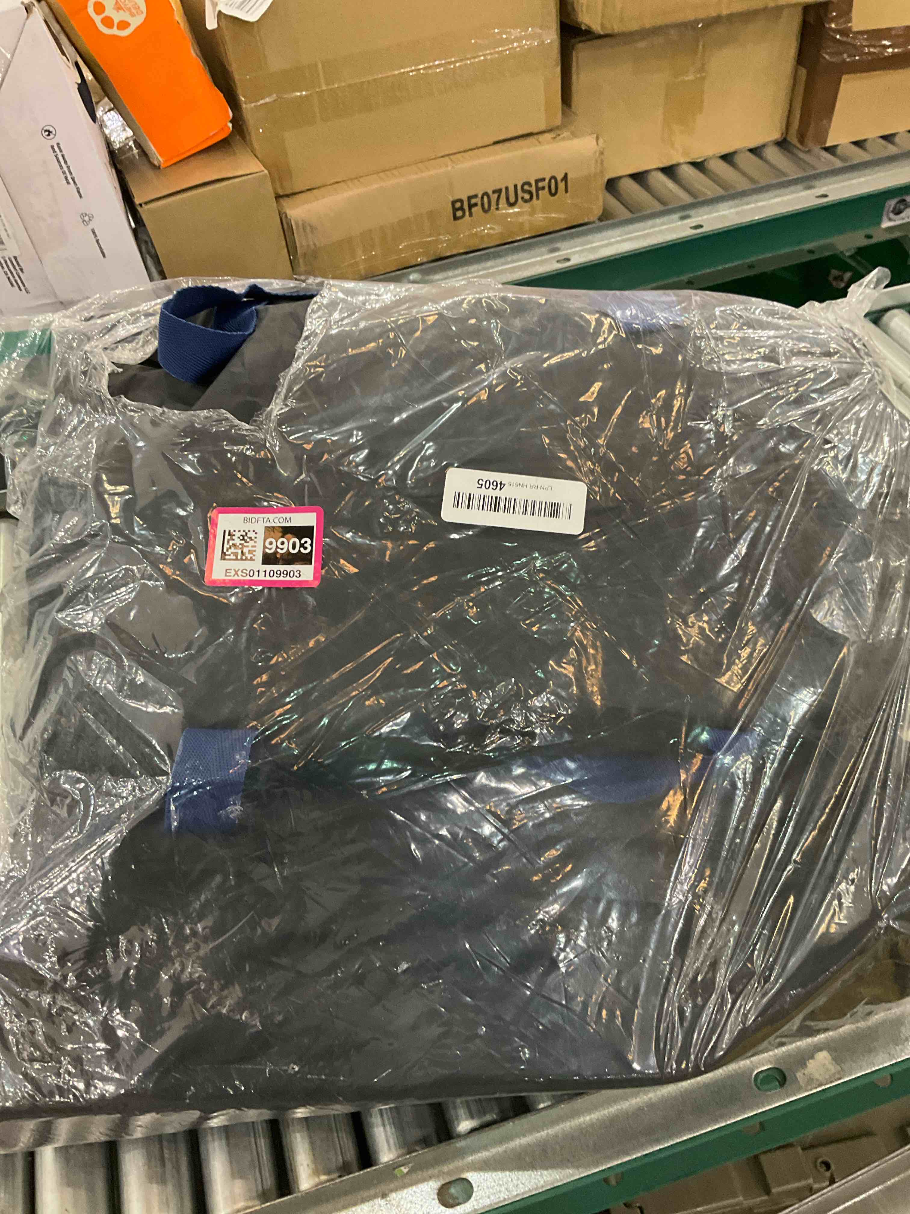 https://s3.amazonaws.com/lotting-images-prod/BargainHunt/EXS01109903_1710870613406.jpeg