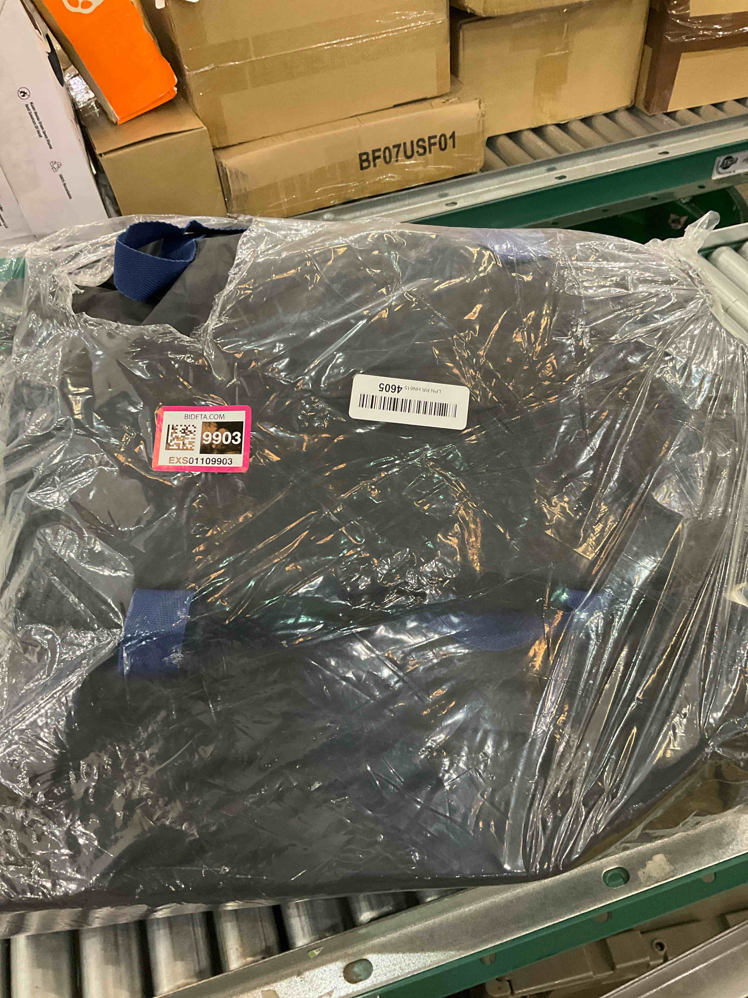 https://s3.amazonaws.com/lotting-images-prod/BargainHunt/EXS01109903_1710870614497.jpeg