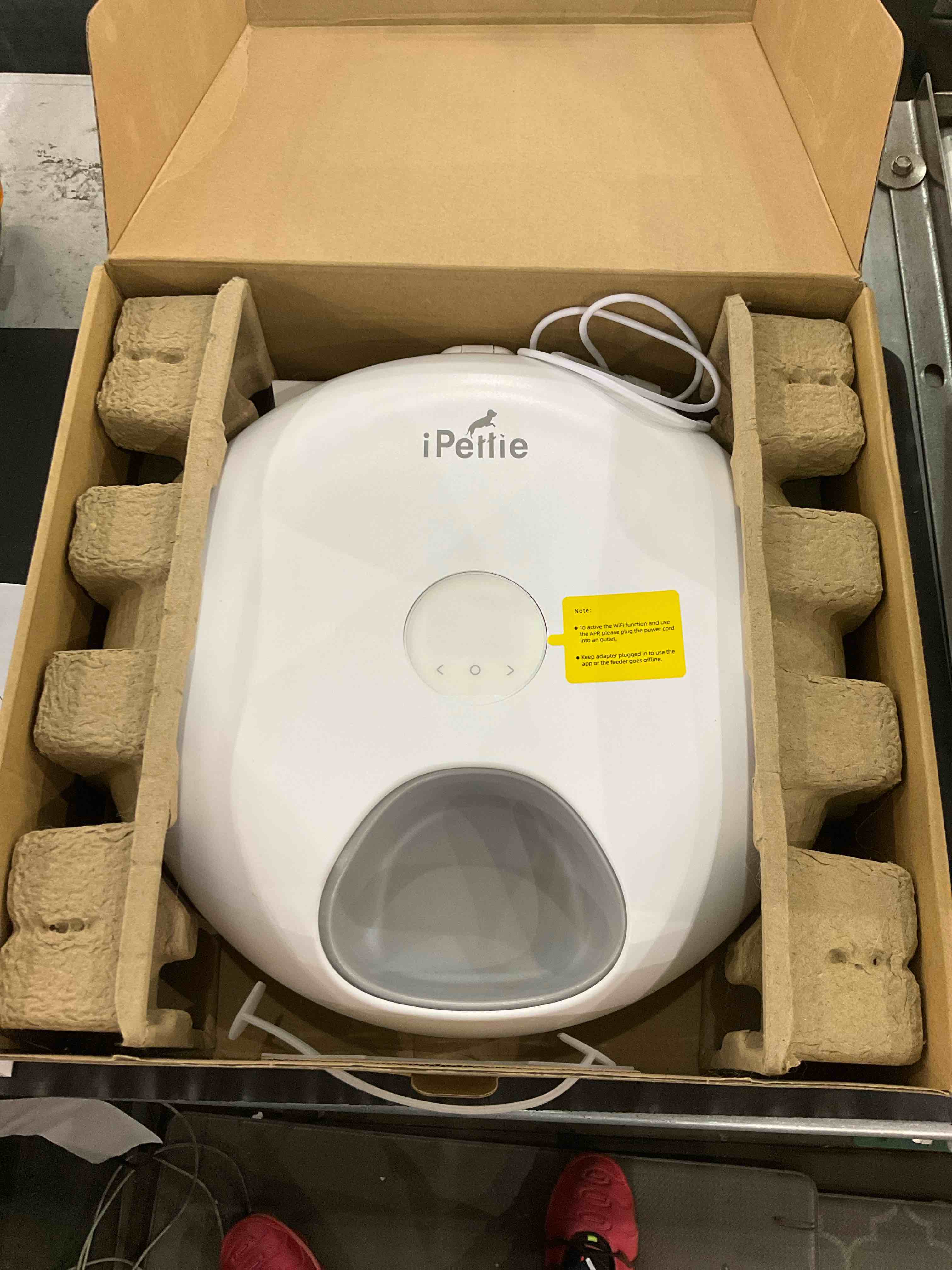 https://s3.amazonaws.com/lotting-images-prod/BargainHunt/EXS01109938_1710934107980.jpeg