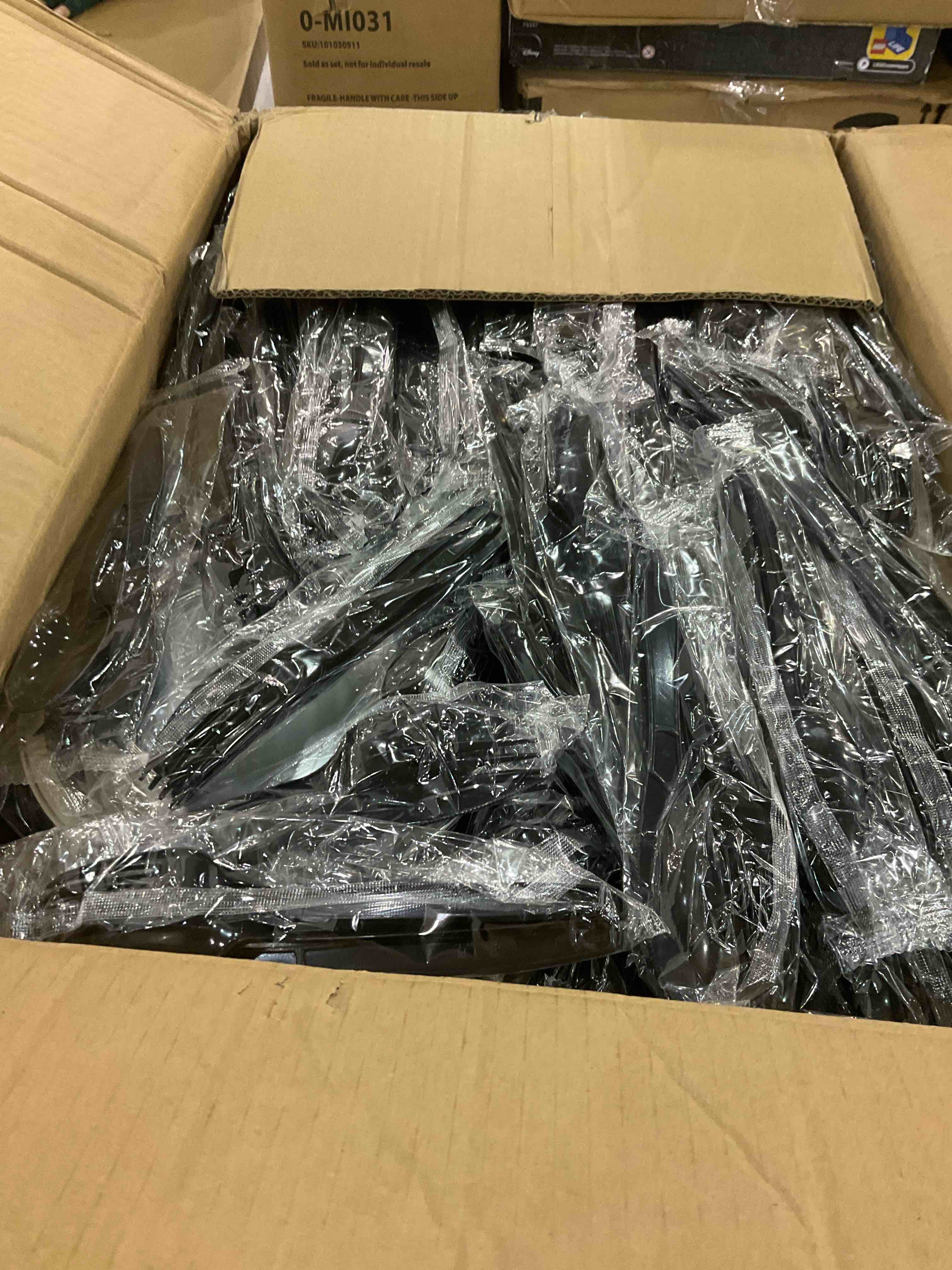https://s3.amazonaws.com/lotting-images-prod/BargainHunt/EXS01109978_1711022084696.jpeg