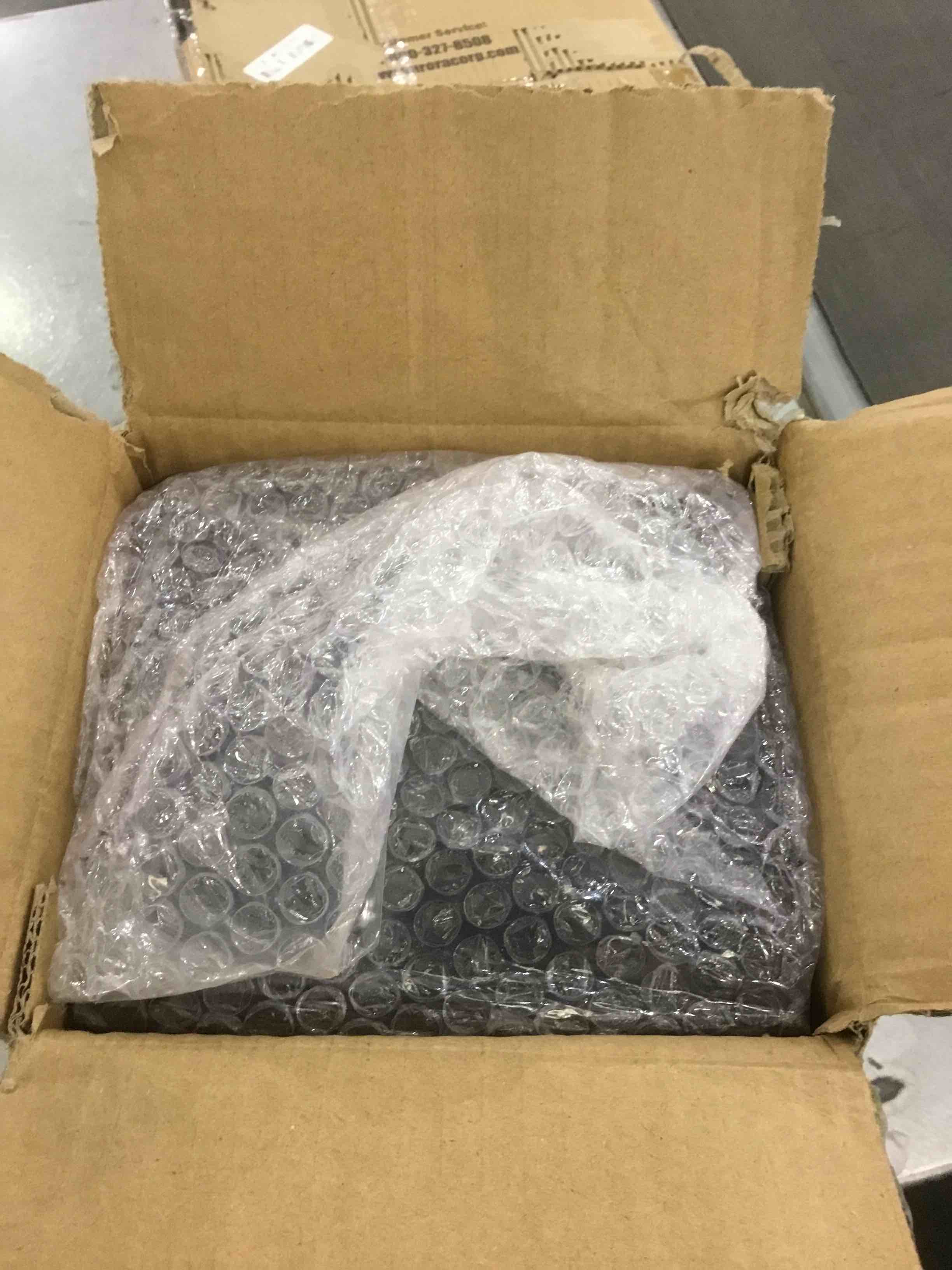 https://s3.amazonaws.com/lotting-images-prod/BargainHunt/EXS01110410_1706543050680.jpeg