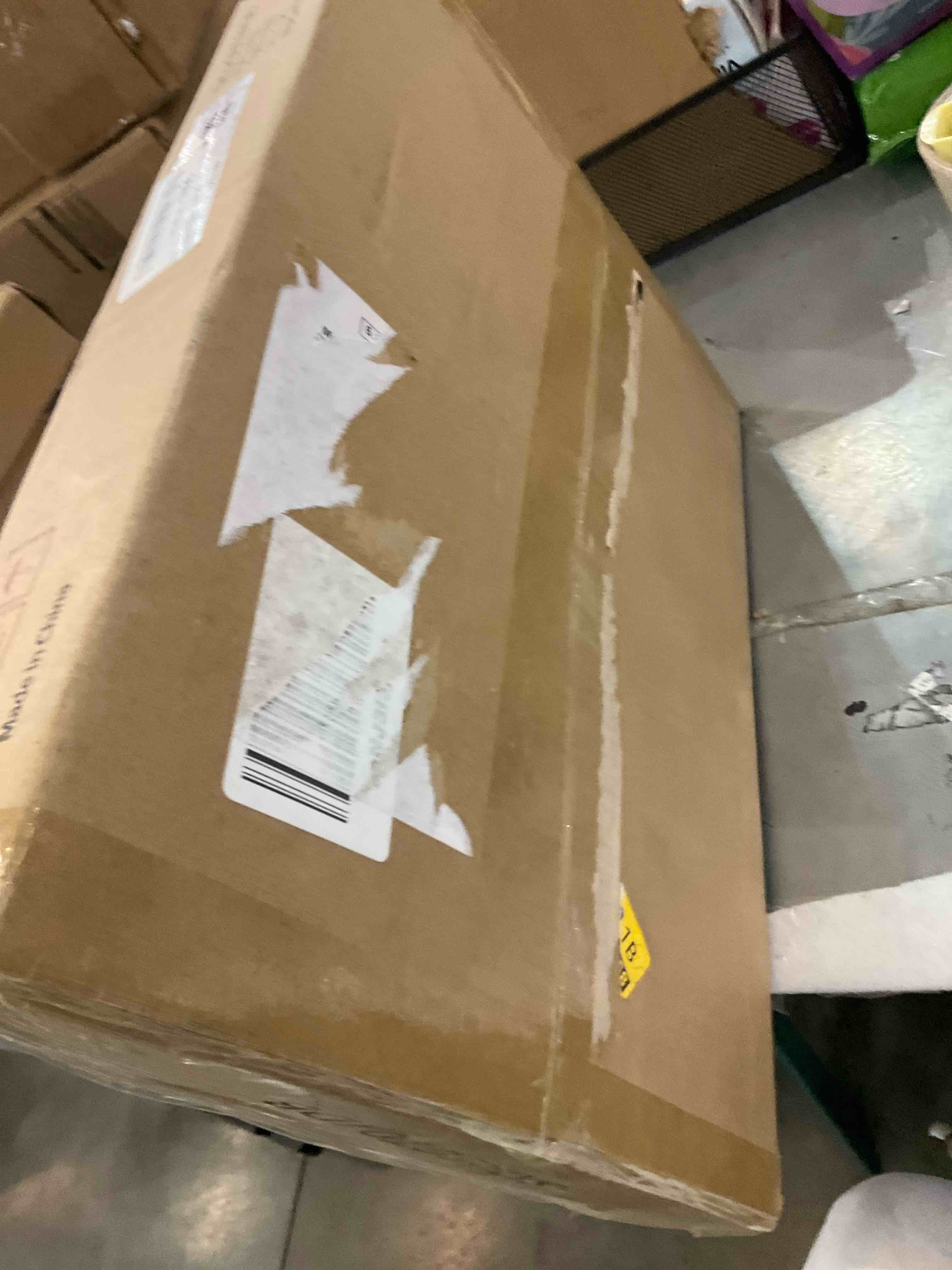 https://s3.amazonaws.com/lotting-images-prod/BargainHunt/EXS01112057_1710436547497.jpeg