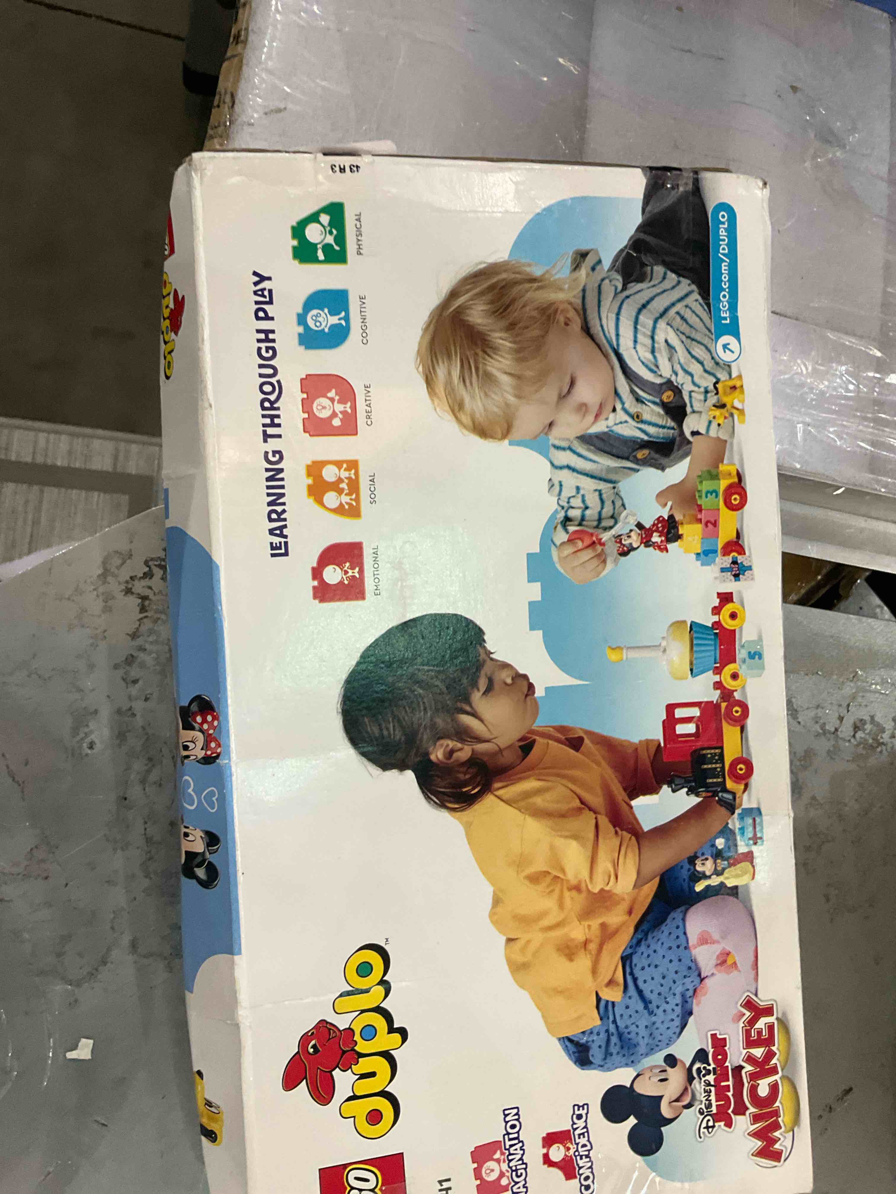 https://s3.amazonaws.com/lotting-images-prod/BargainHunt/EXS01112171_1710520905078.jpeg