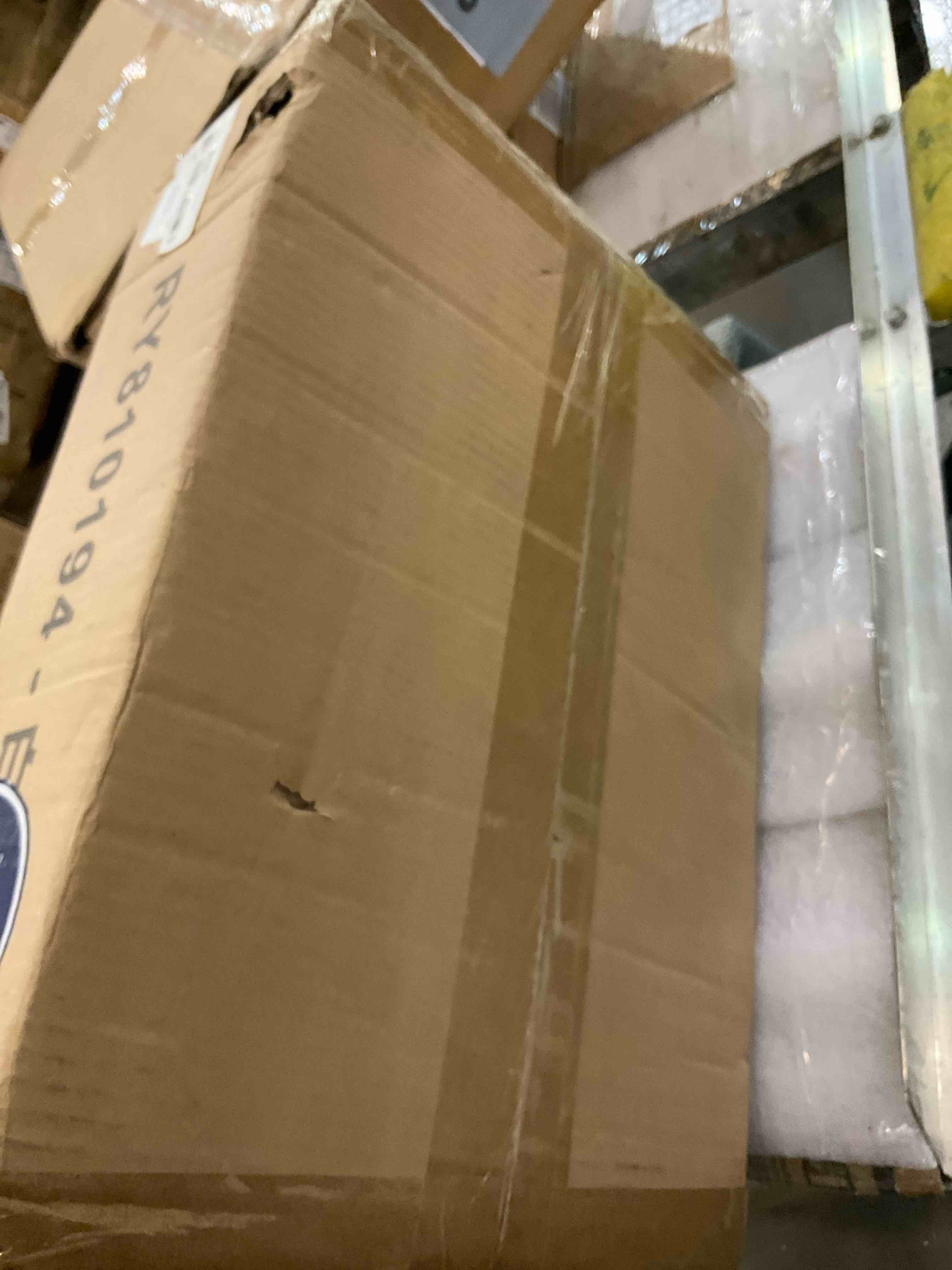https://s3.amazonaws.com/lotting-images-prod/BargainHunt/EXS01112286_1710775105809.jpeg