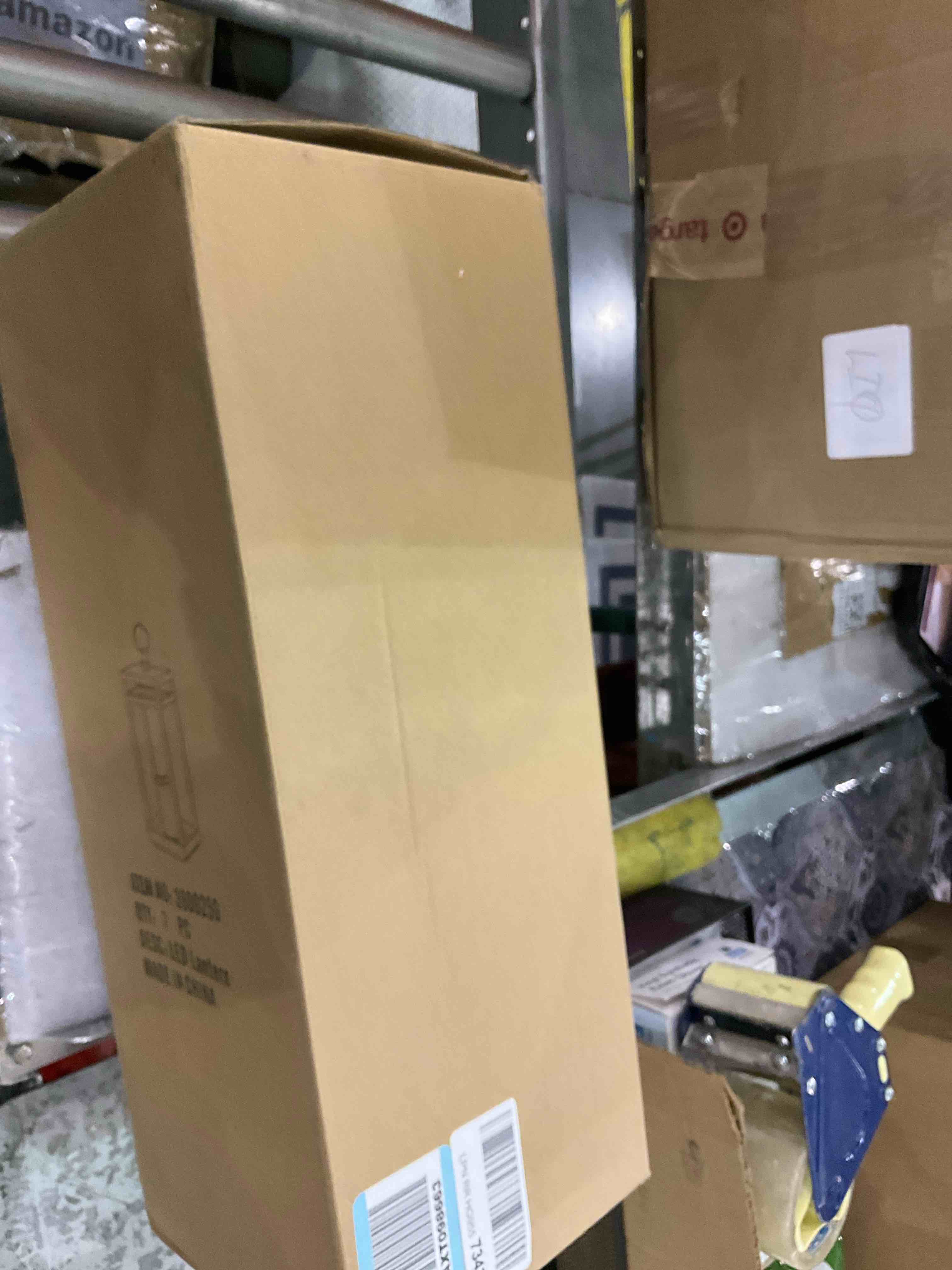 https://s3.amazonaws.com/lotting-images-prod/BargainHunt/EXS01112344_1710847600667.jpeg