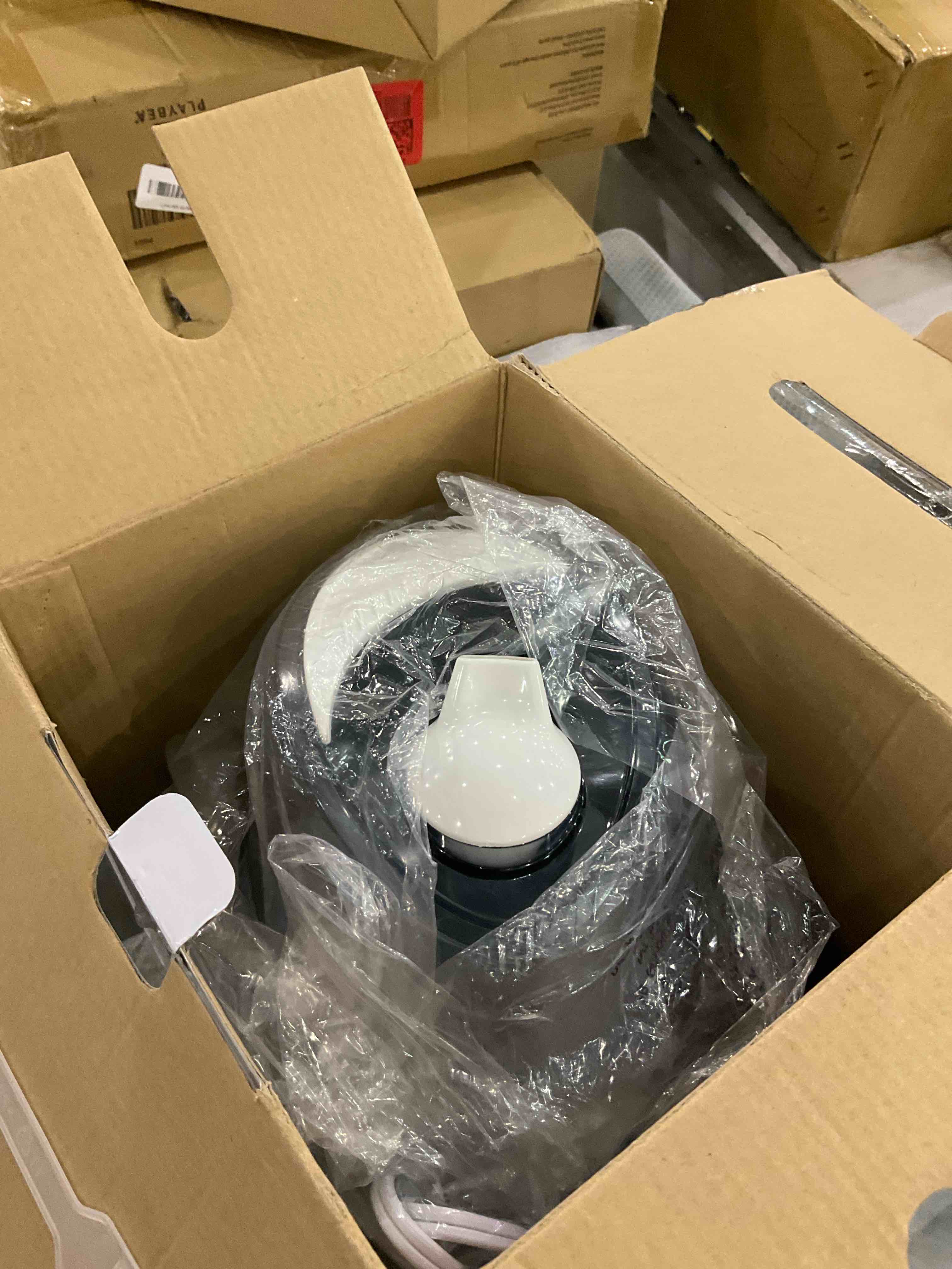 https://s3.amazonaws.com/lotting-images-prod/BargainHunt/EXS01112362_1710933919830.jpeg