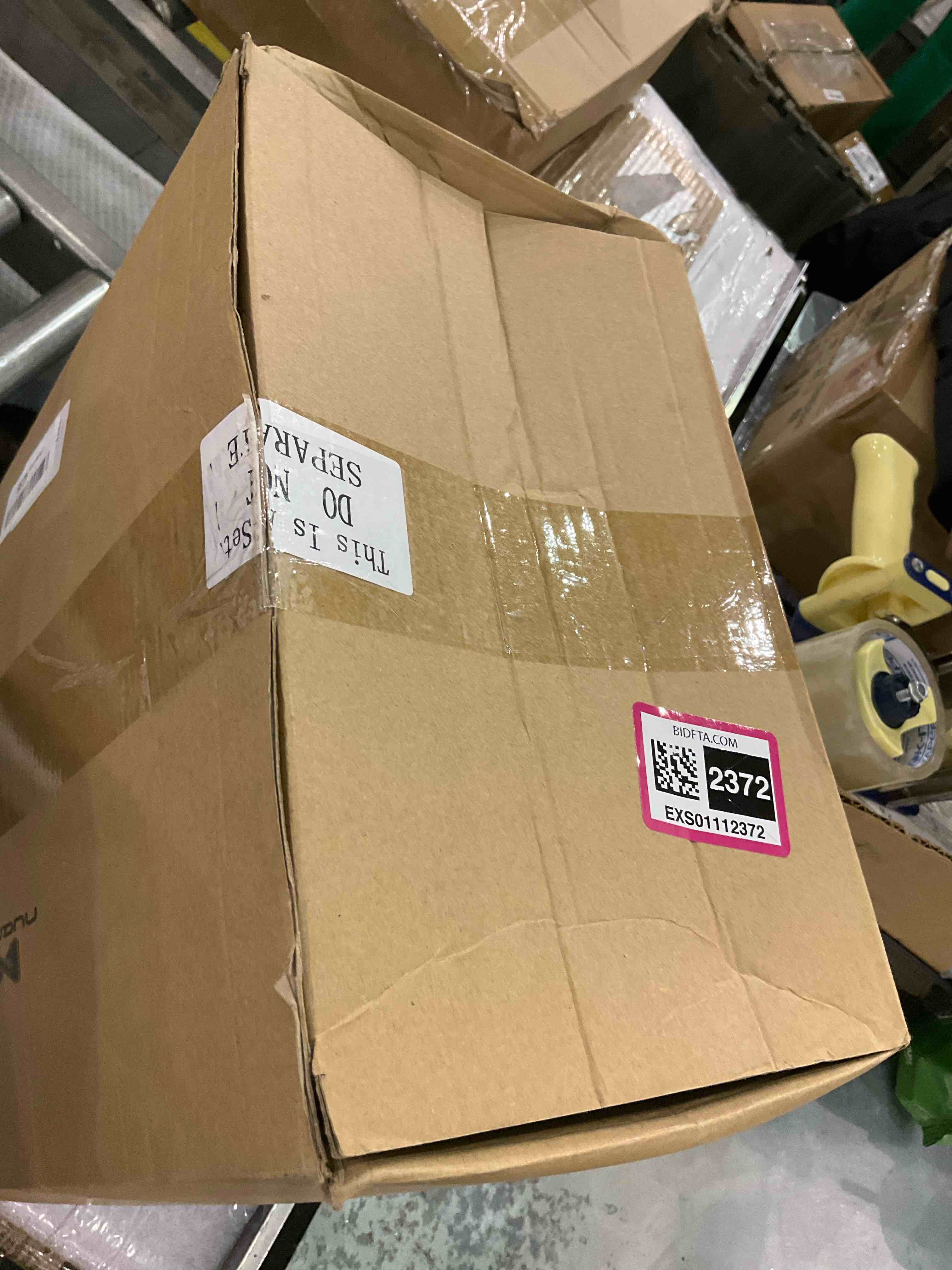 https://s3.amazonaws.com/lotting-images-prod/BargainHunt/EXS01112372_1710937489529.jpeg