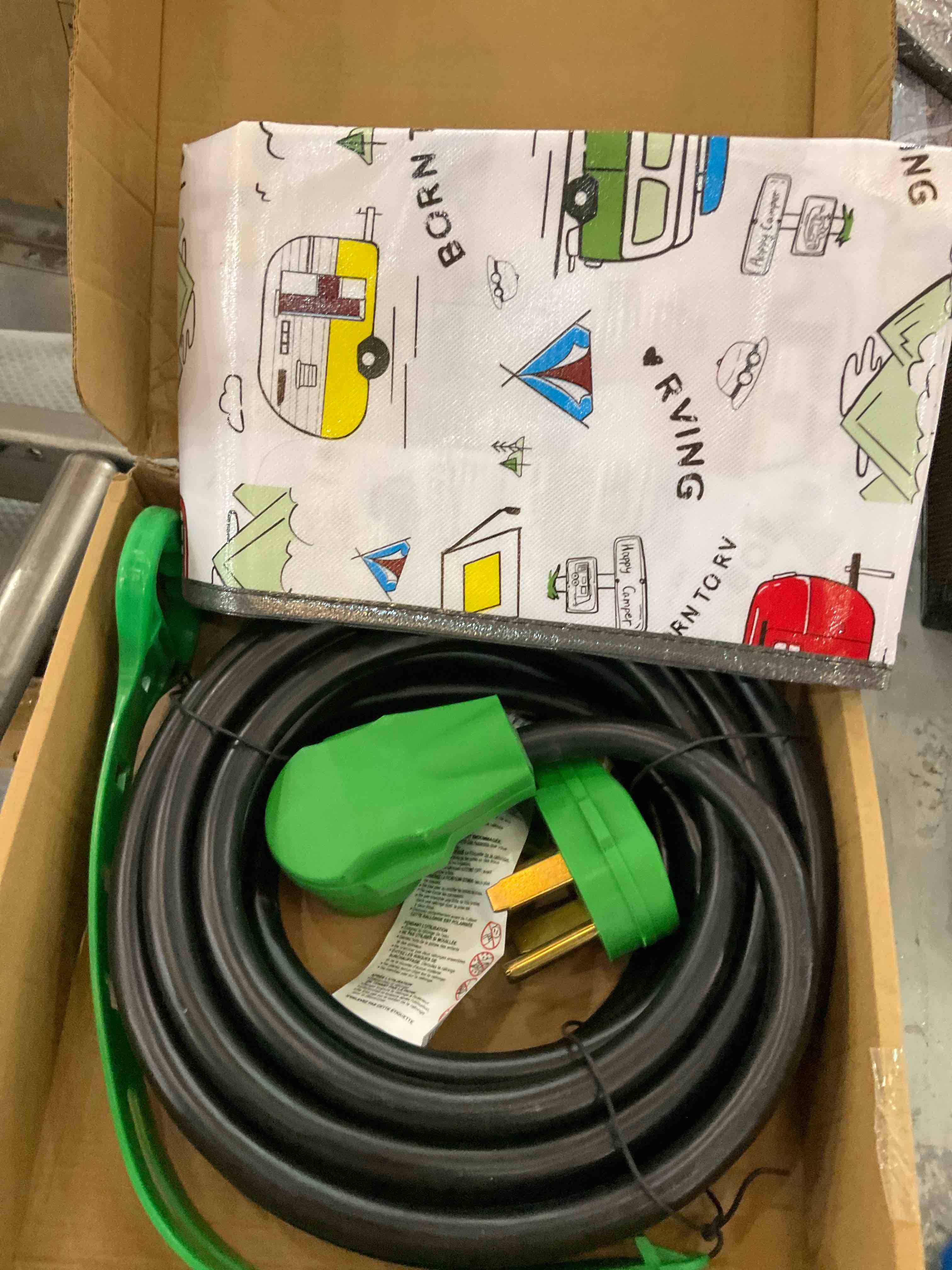 https://s3.amazonaws.com/lotting-images-prod/BargainHunt/EXS01112446_1710961377830.jpeg