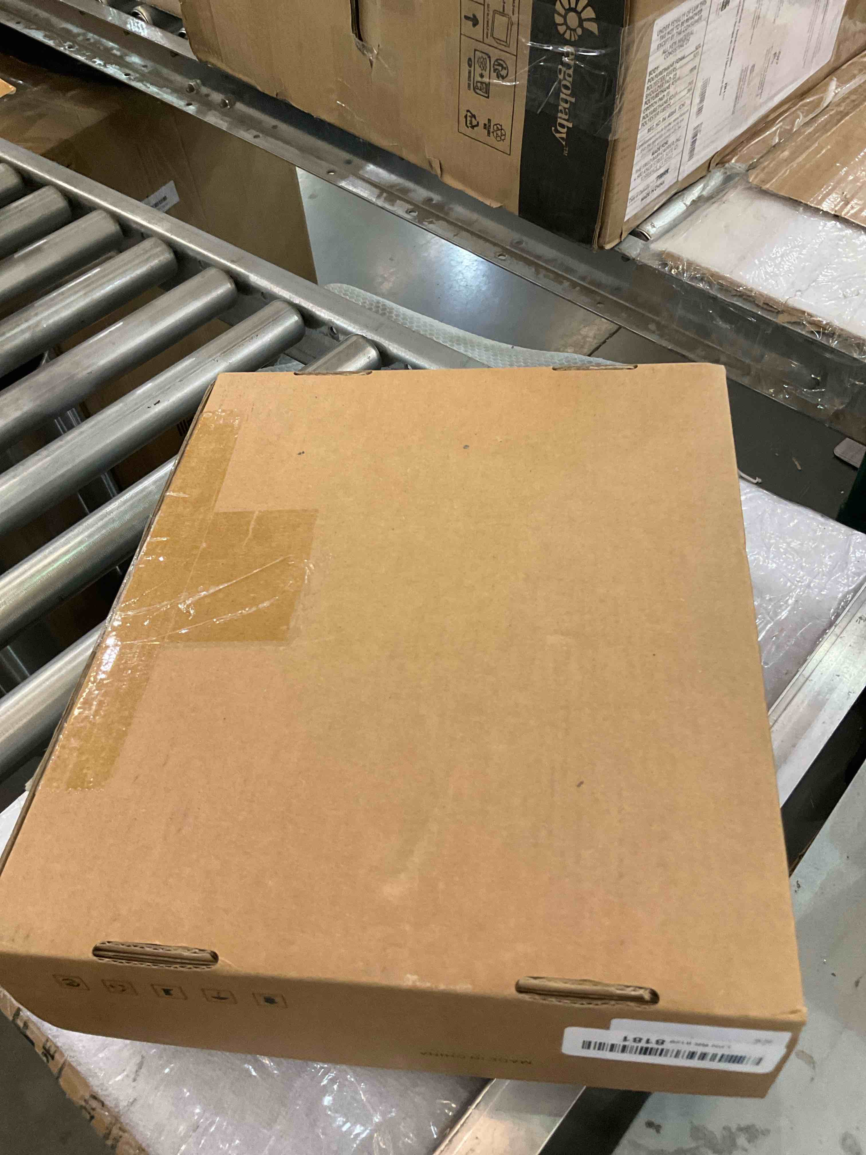 https://s3.amazonaws.com/lotting-images-prod/BargainHunt/EXS01112447_1710961442816.jpeg