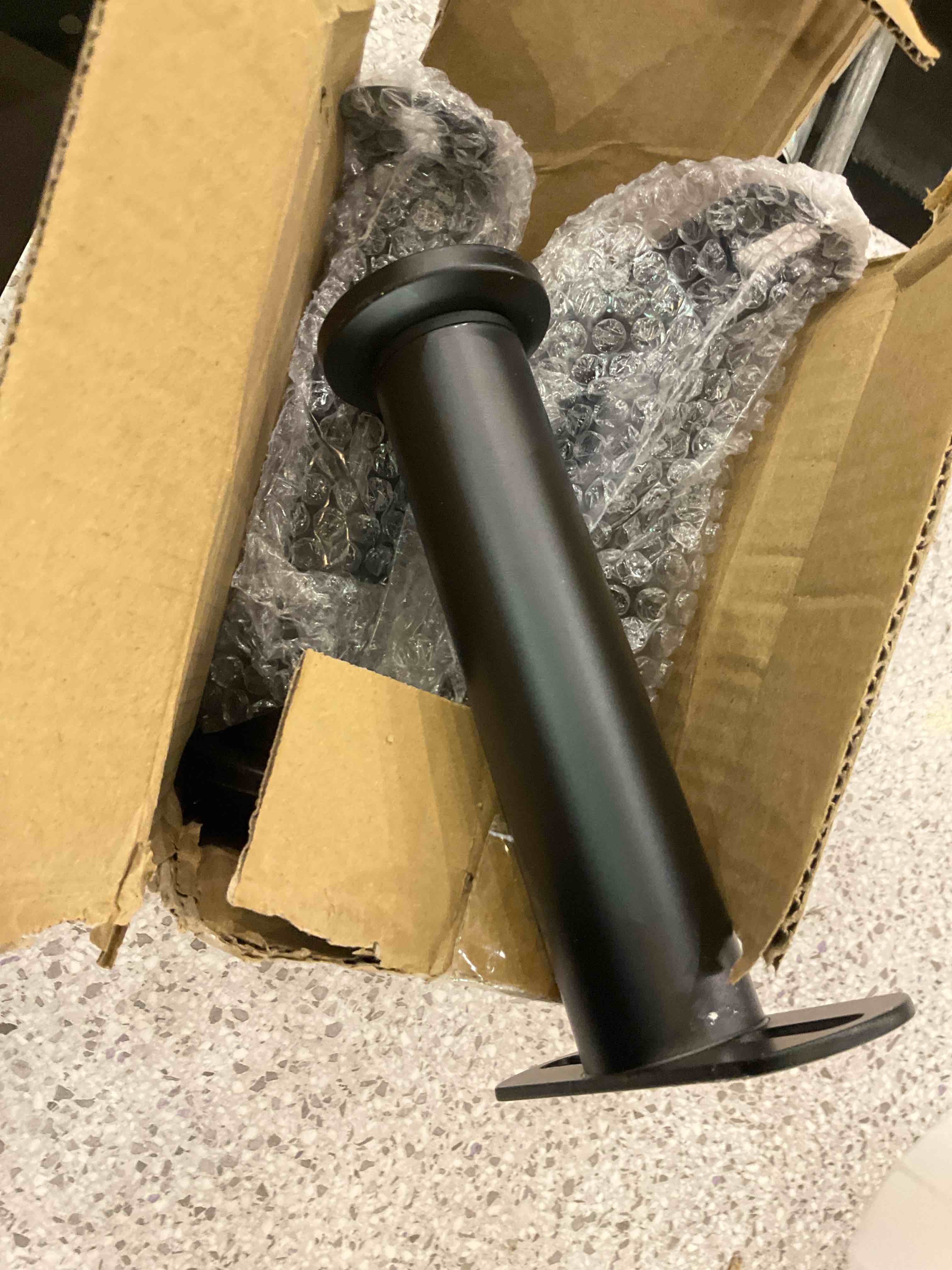https://s3.amazonaws.com/lotting-images-prod/BargainHunt/EXS01112471_1711478441003.jpeg