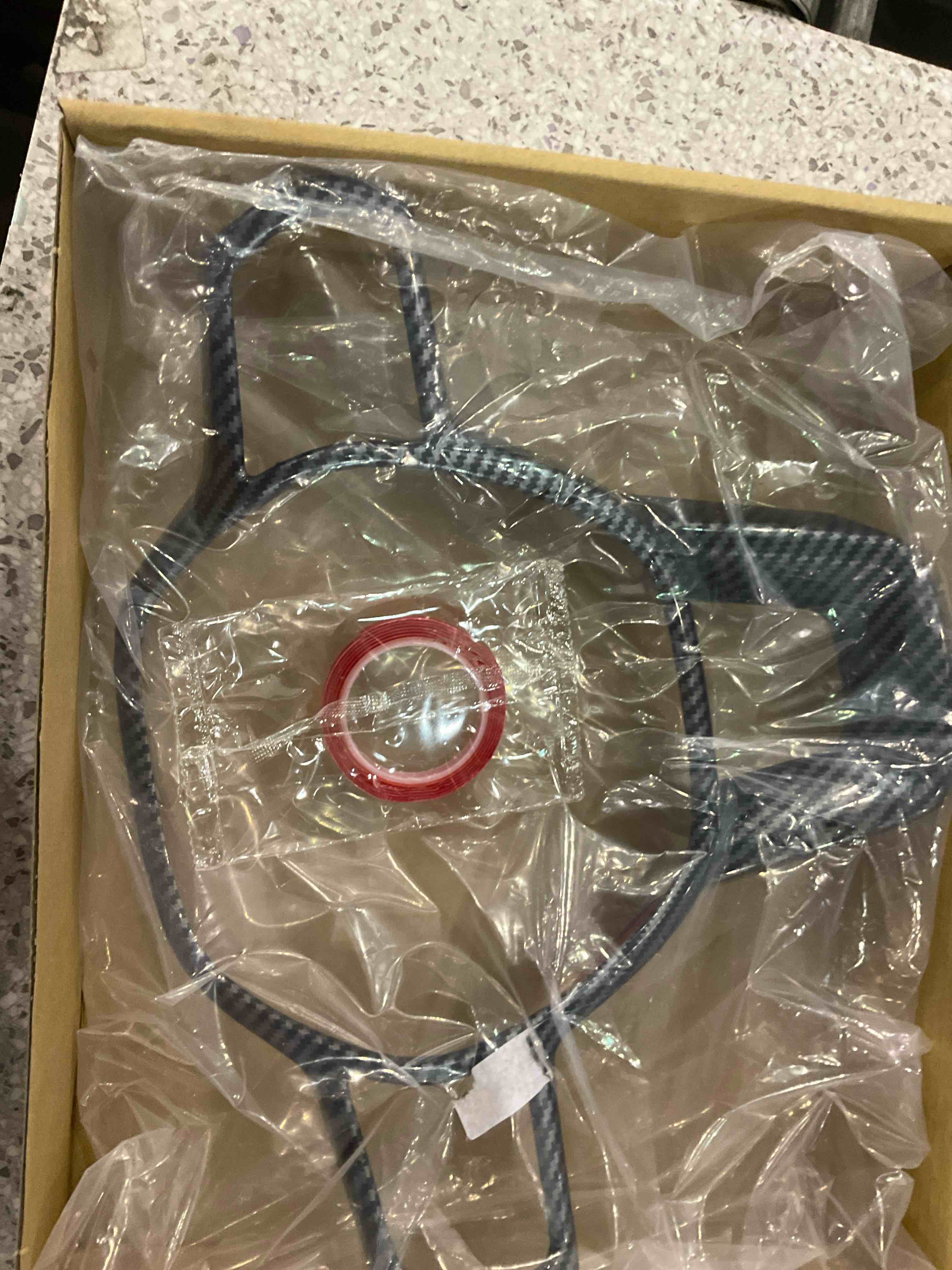 https://s3.amazonaws.com/lotting-images-prod/BargainHunt/EXS01112500_1711542573859.jpeg