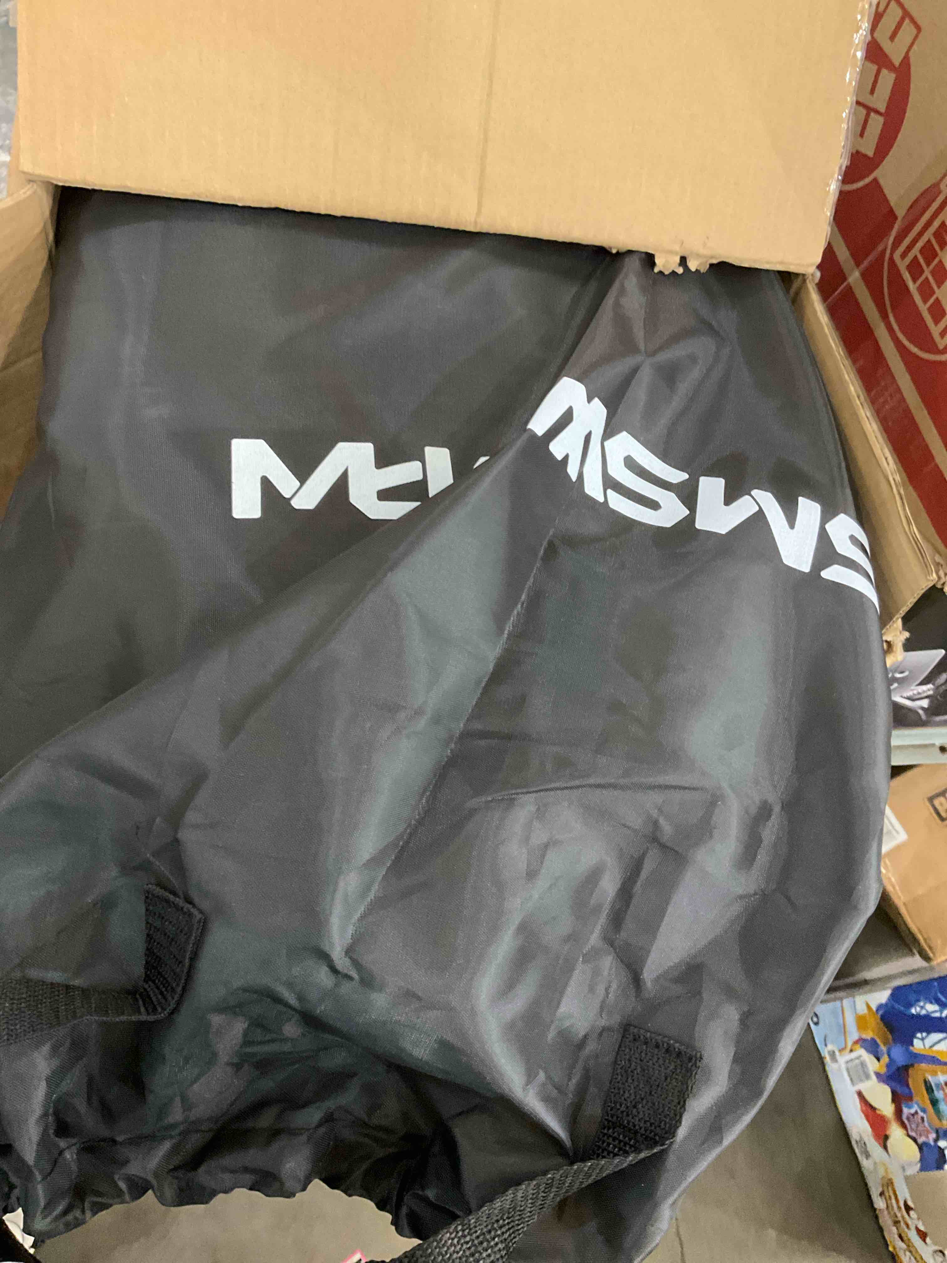 https://s3.amazonaws.com/lotting-images-prod/BargainHunt/EXS01114185_1707936721796.jpeg