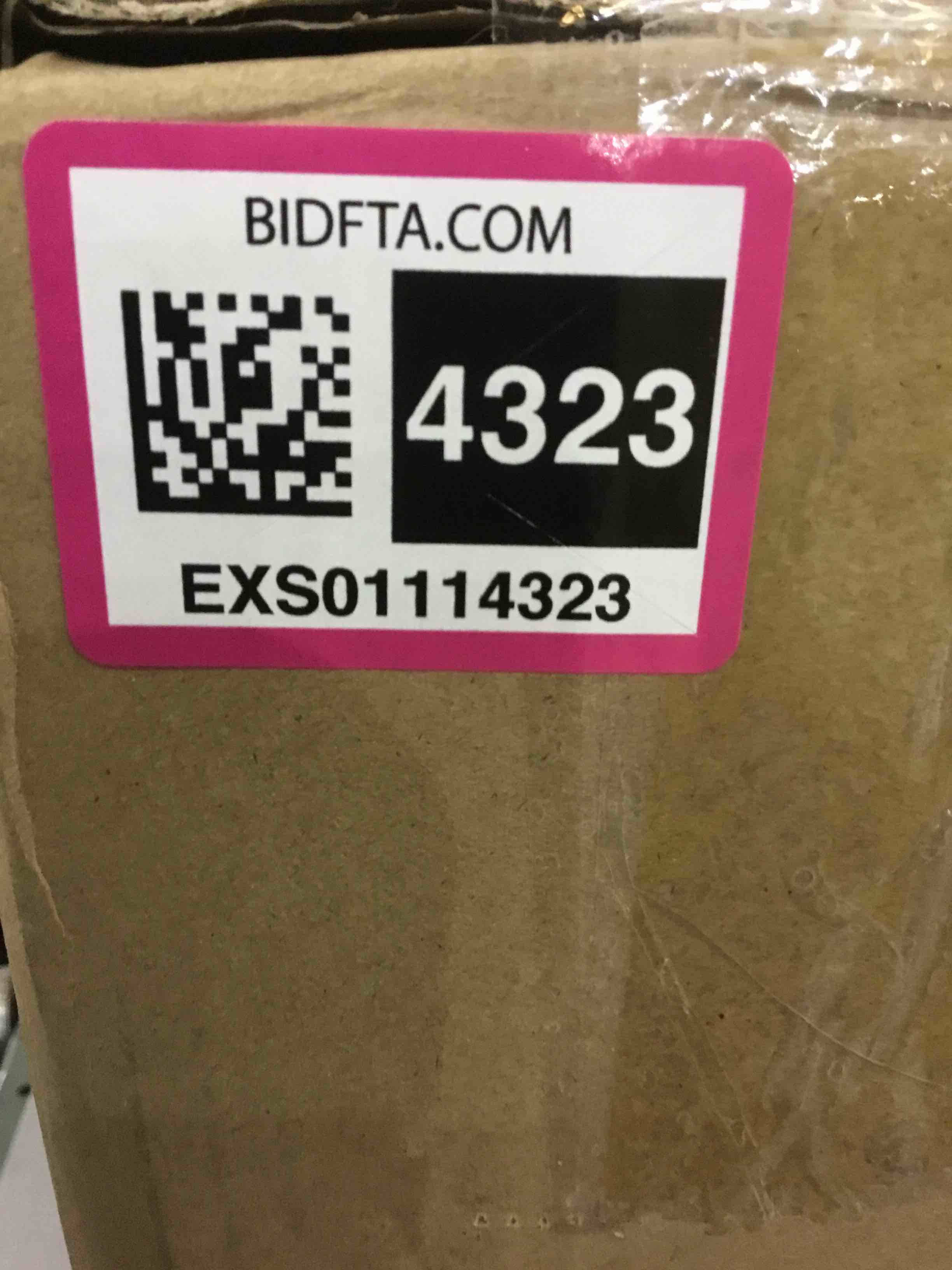 https://s3.amazonaws.com/lotting-images-prod/BargainHunt/EXS01114324_1708098316121.jpeg