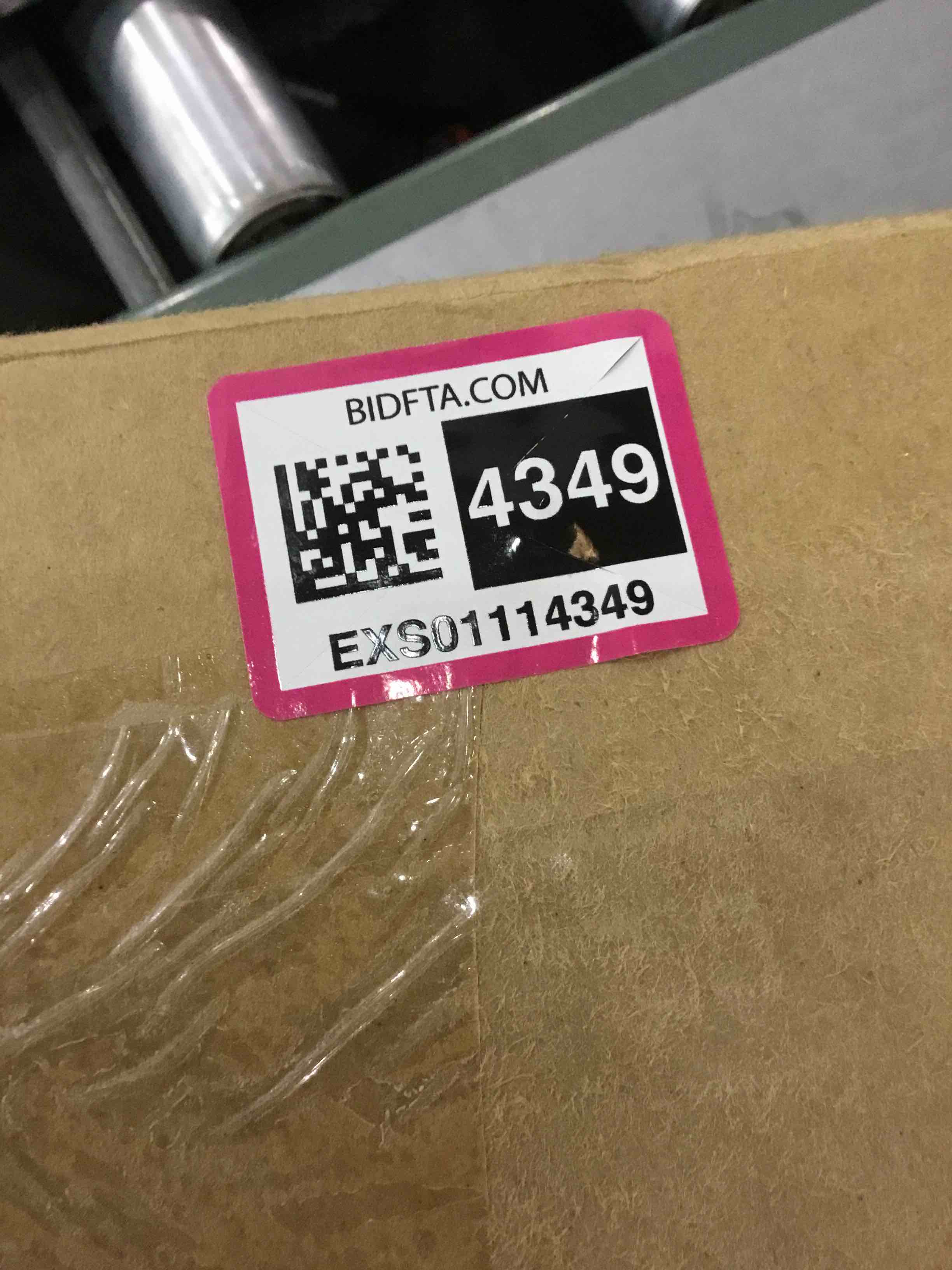 https://s3.amazonaws.com/lotting-images-prod/BargainHunt/EXS01114349_1708107937442.jpeg