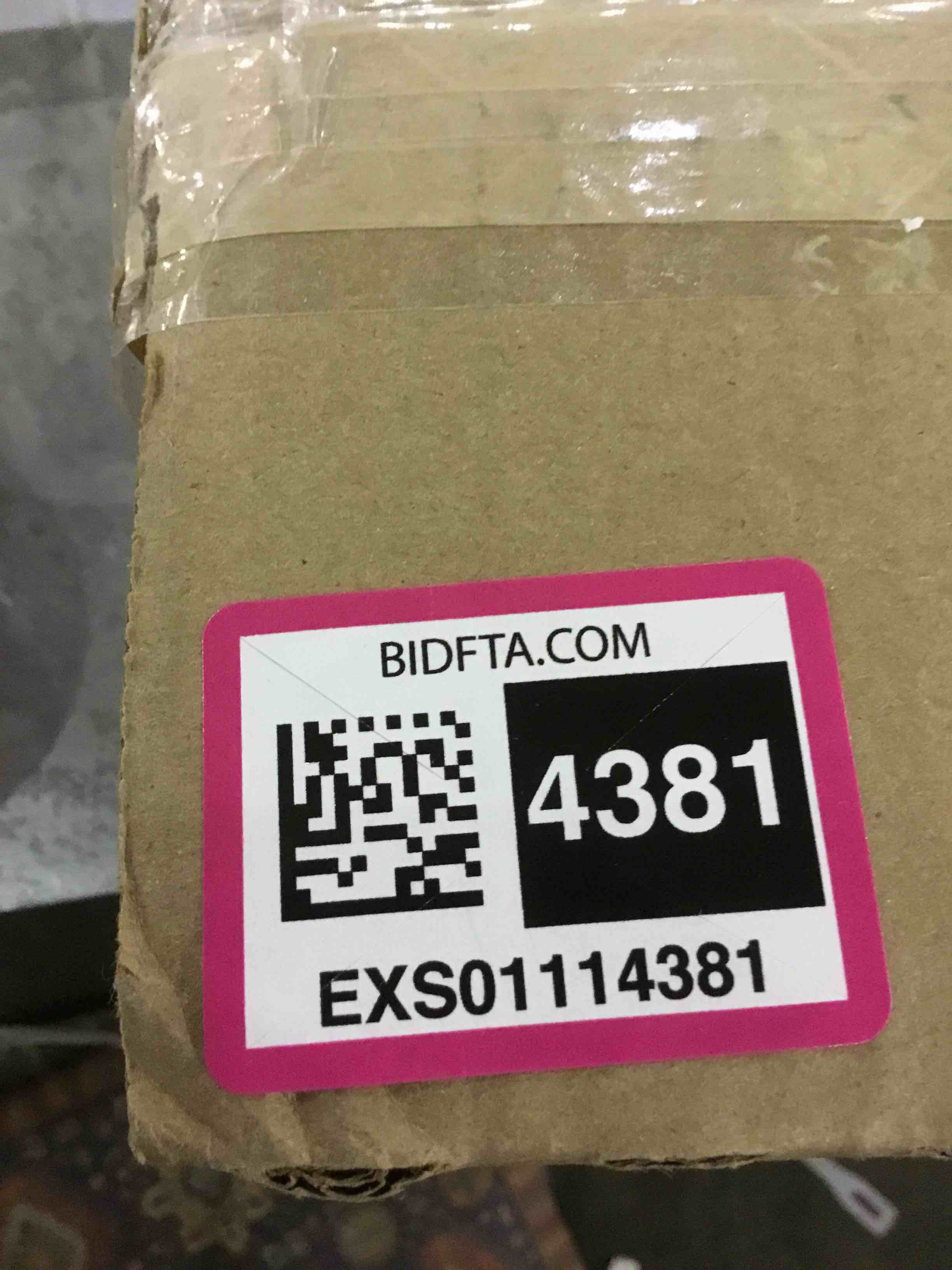 https://s3.amazonaws.com/lotting-images-prod/BargainHunt/EXS01114381_1708434816151.jpeg