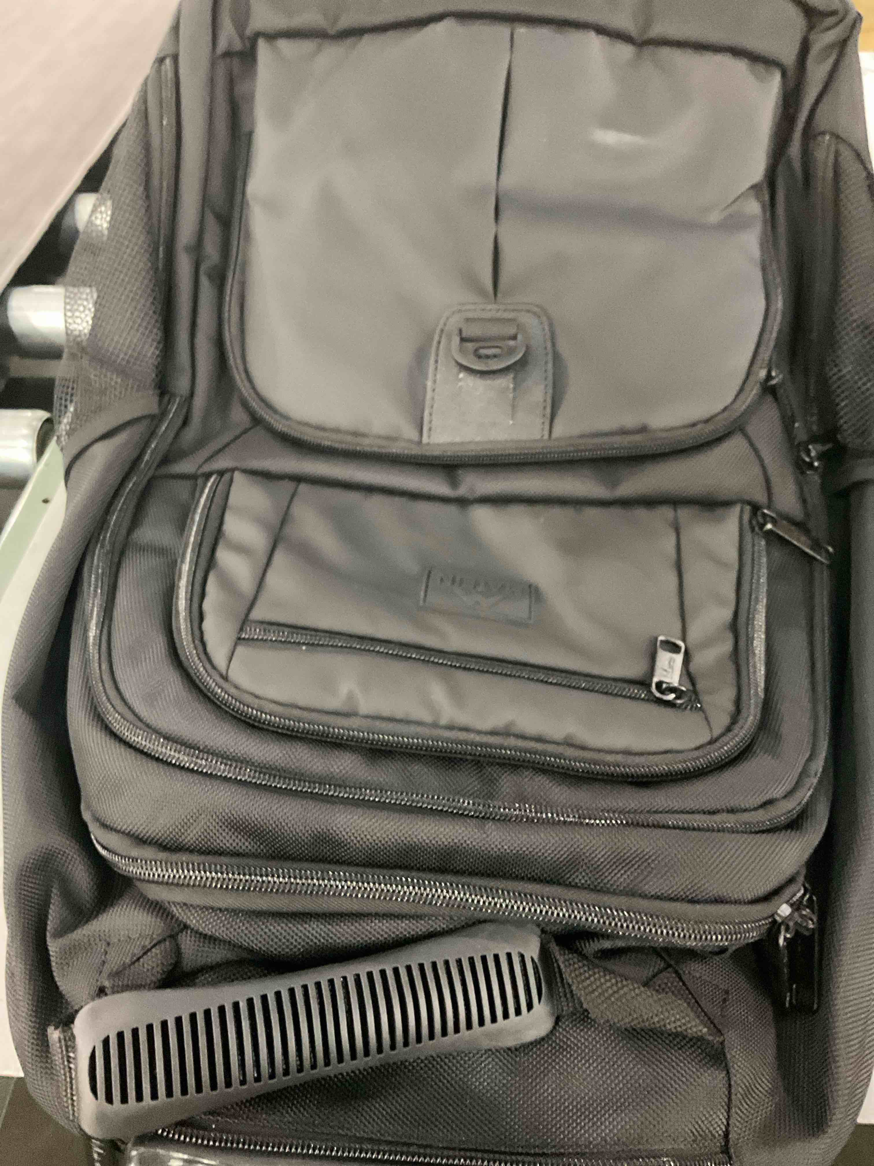 https://s3.amazonaws.com/lotting-images-prod/BargainHunt/EXS01114466_1708517668686.jpeg
