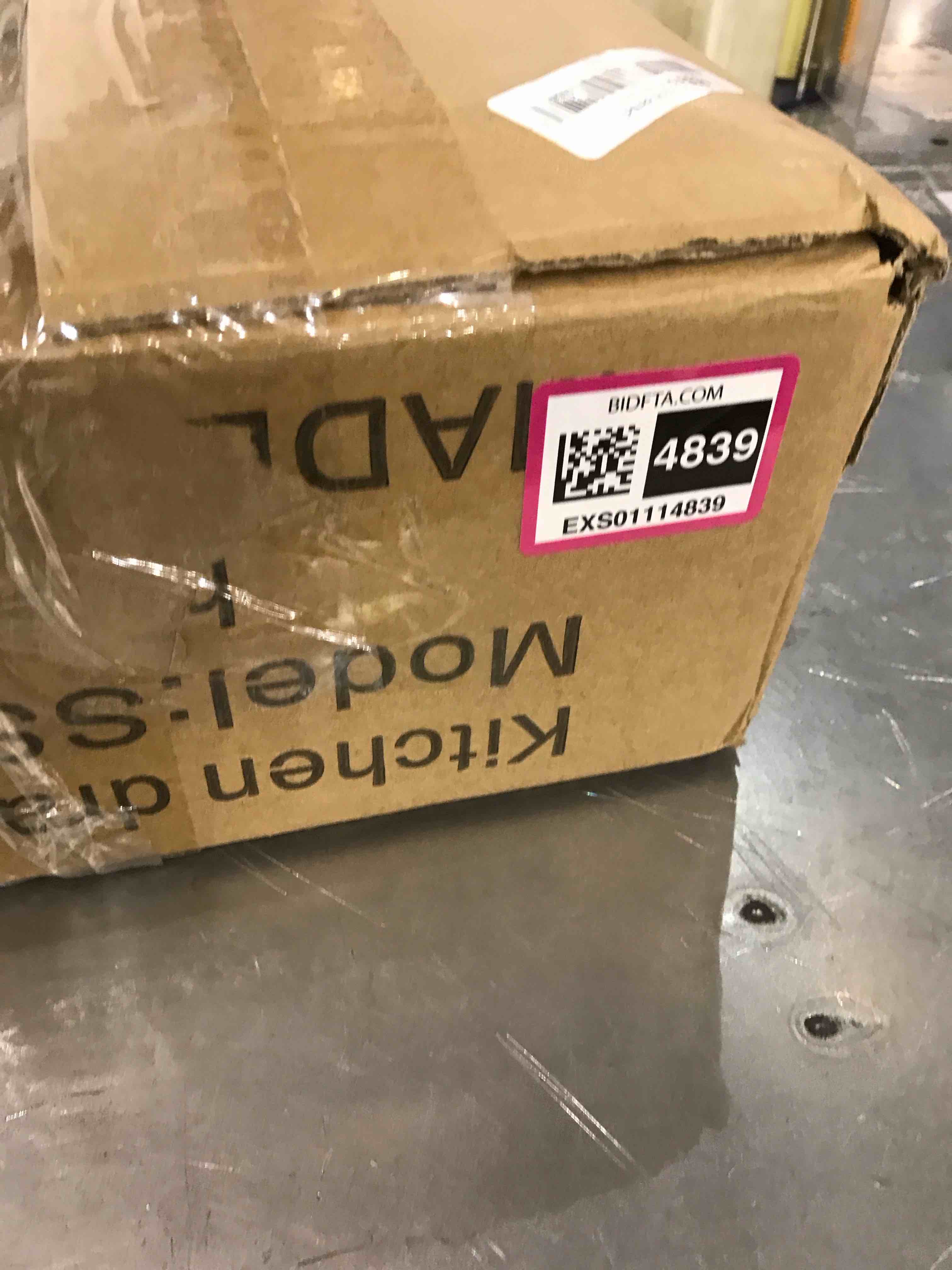 https://s3.amazonaws.com/lotting-images-prod/BargainHunt/EXS01114839_1707316327541.jpeg