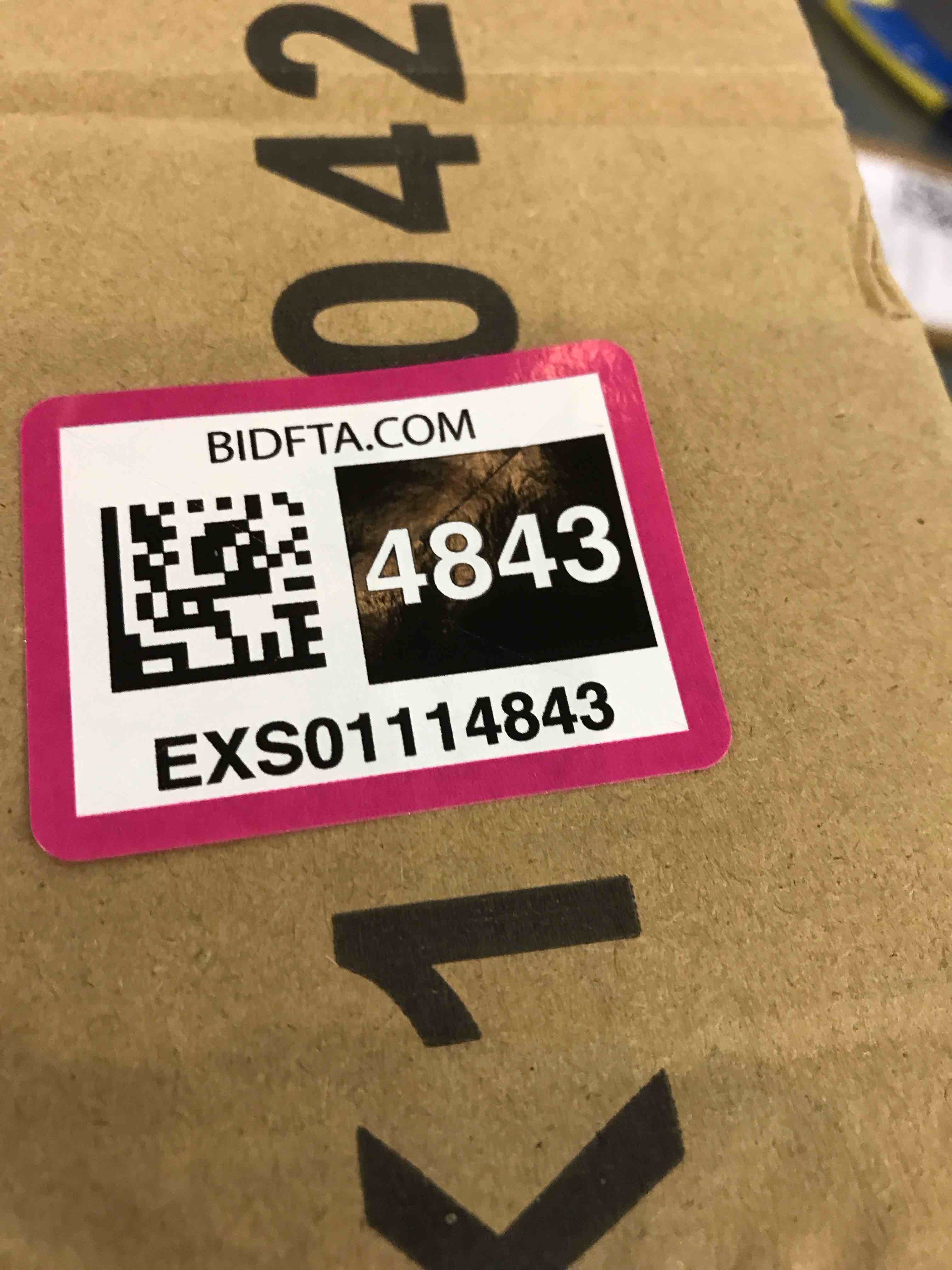 https://s3.amazonaws.com/lotting-images-prod/BargainHunt/EXS01114843_1707316709884.jpeg