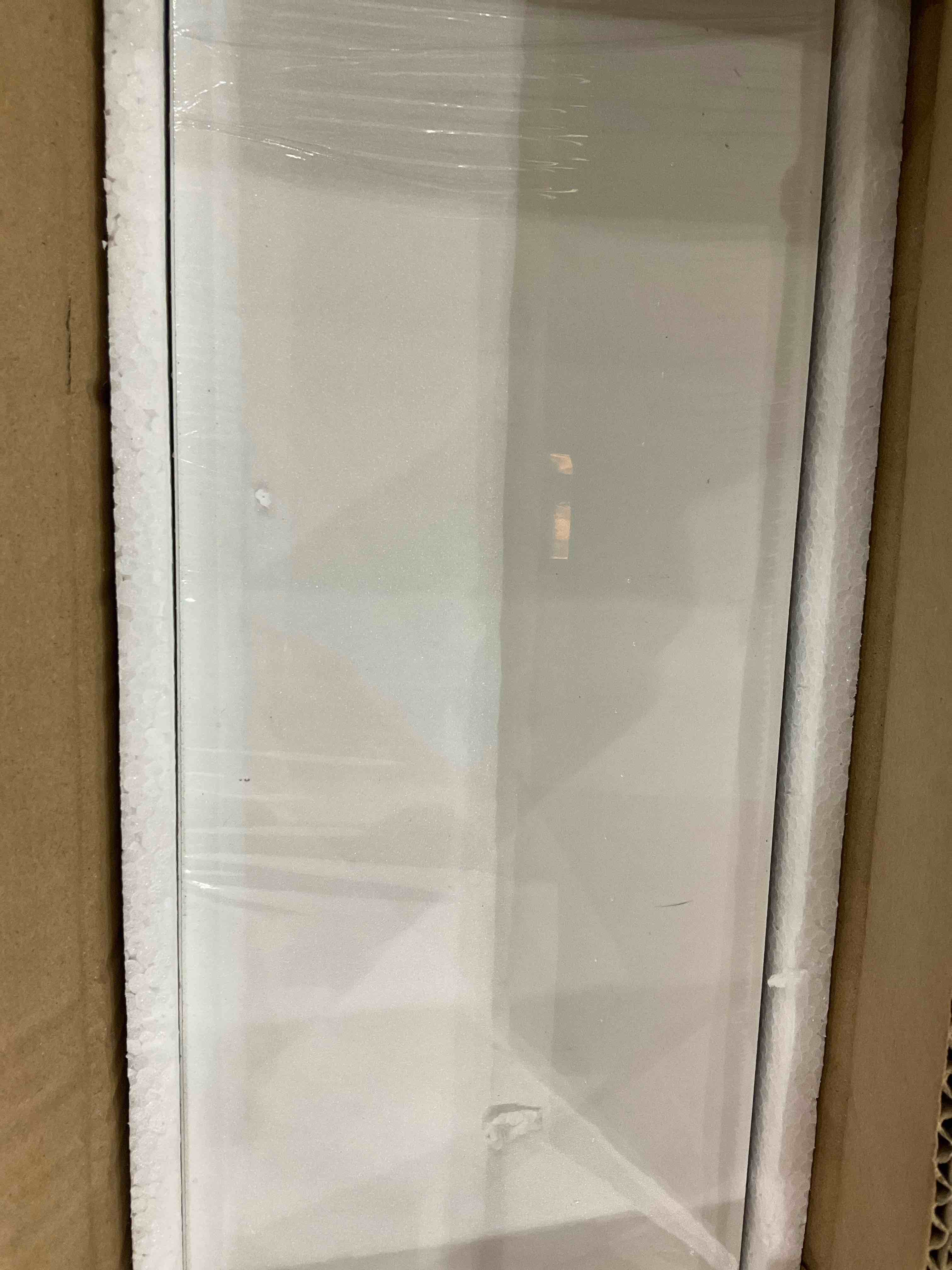 https://s3.amazonaws.com/lotting-images-prod/BargainHunt/EXS01118103_1706817241684.jpeg