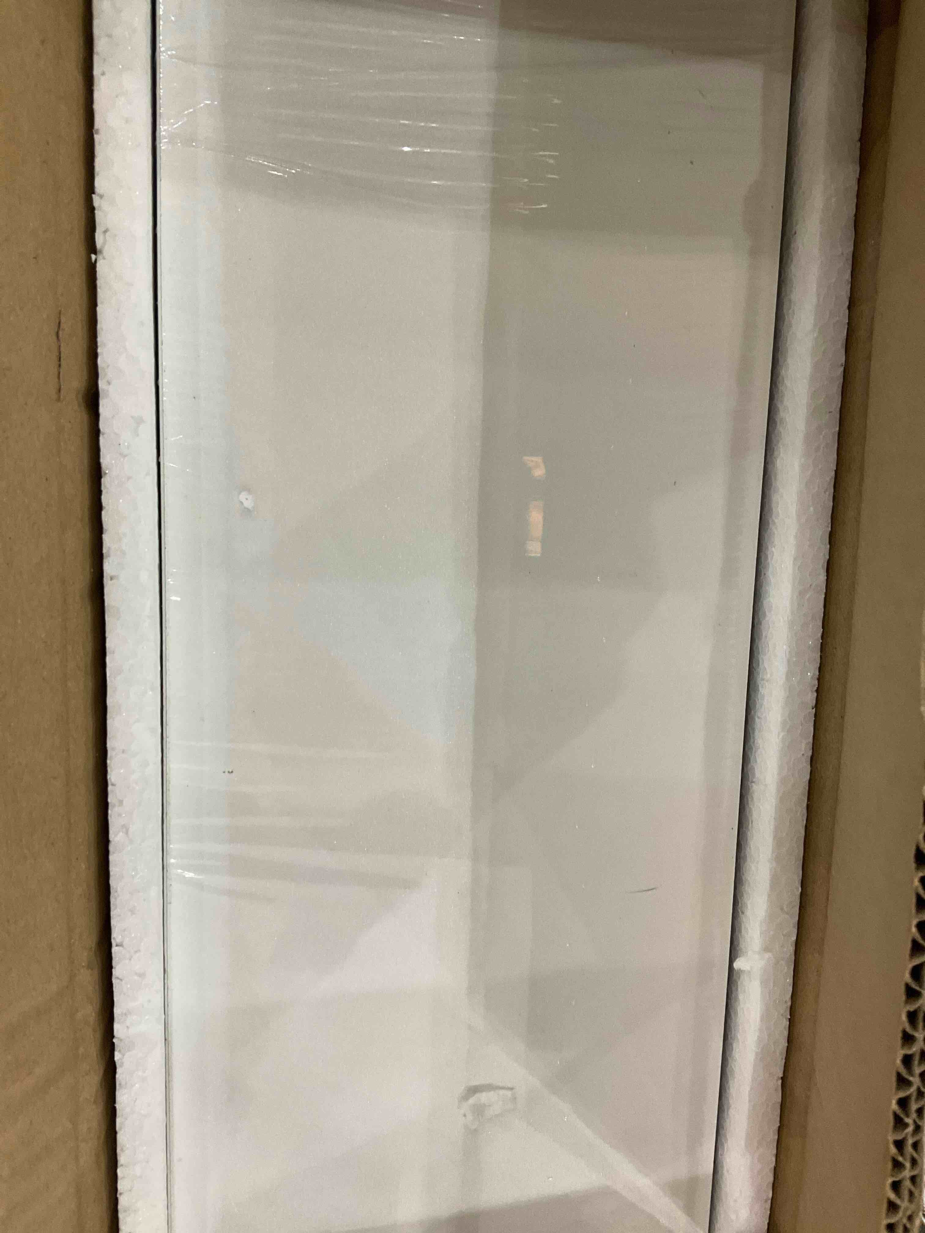 https://s3.amazonaws.com/lotting-images-prod/BargainHunt/EXS01118103_1706817242661.jpeg