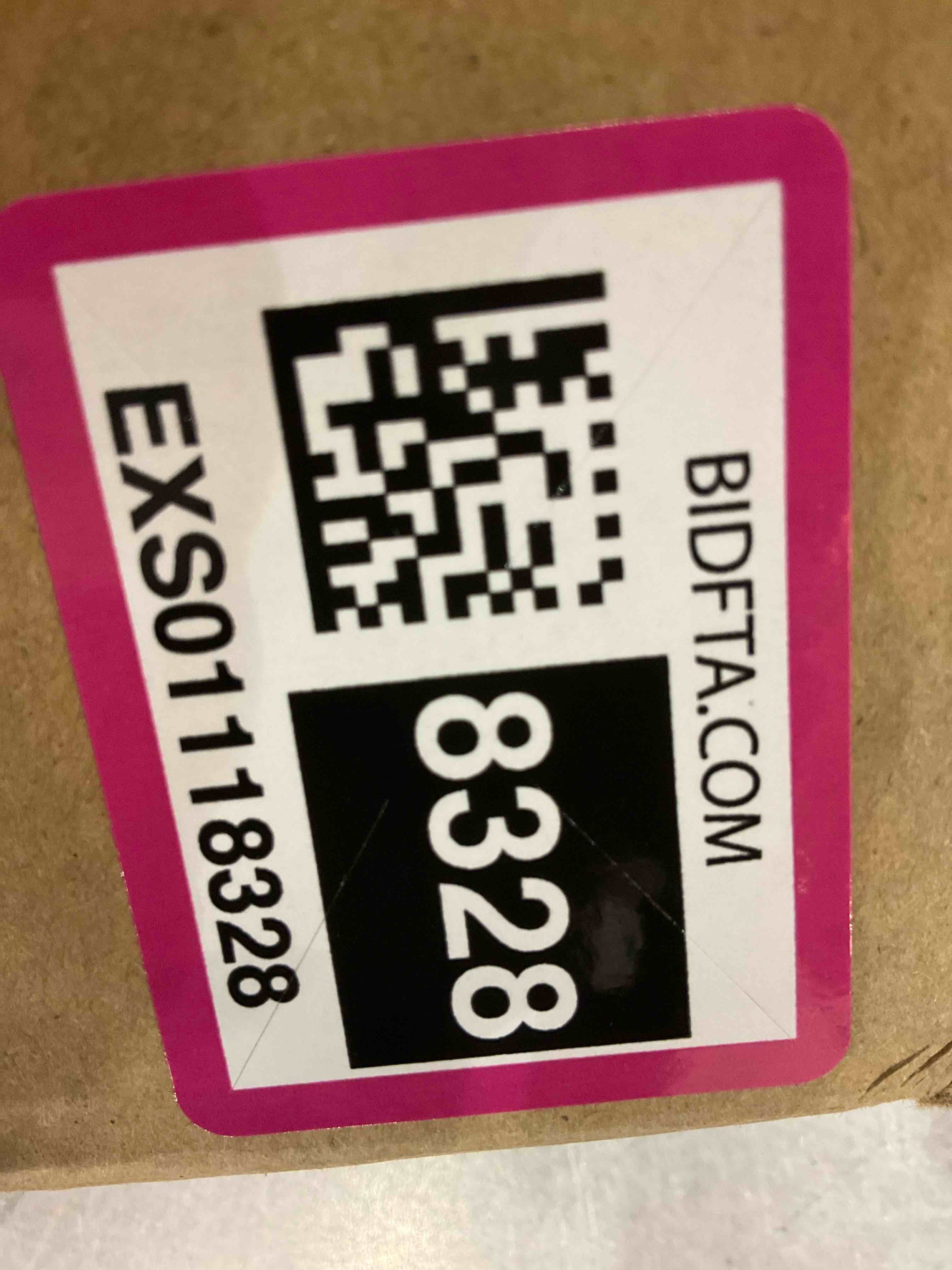 https://s3.amazonaws.com/lotting-images-prod/BargainHunt/EXS01118328_1707231392221.jpeg
