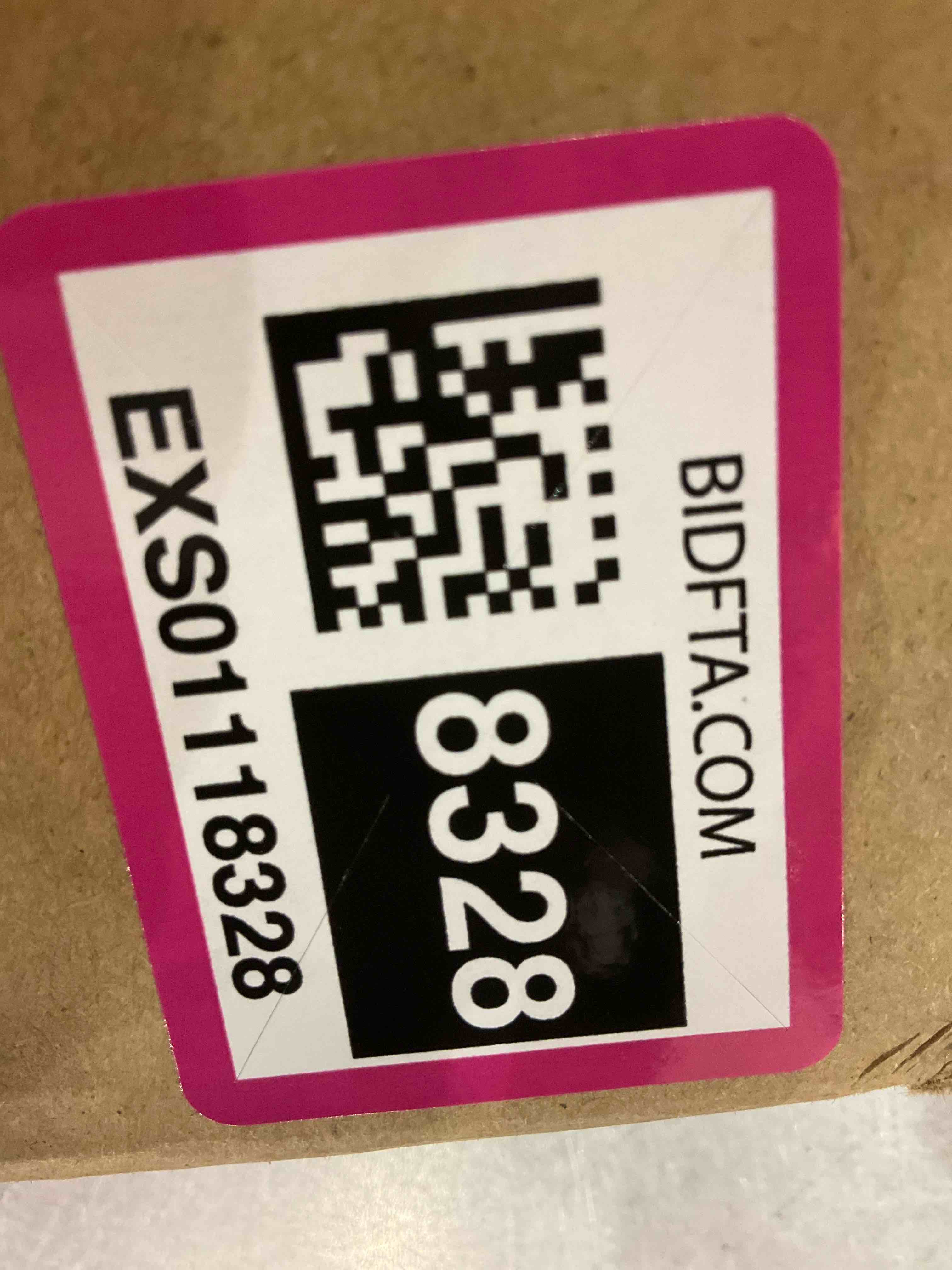 https://s3.amazonaws.com/lotting-images-prod/BargainHunt/EXS01118328_1707231393528.jpeg
