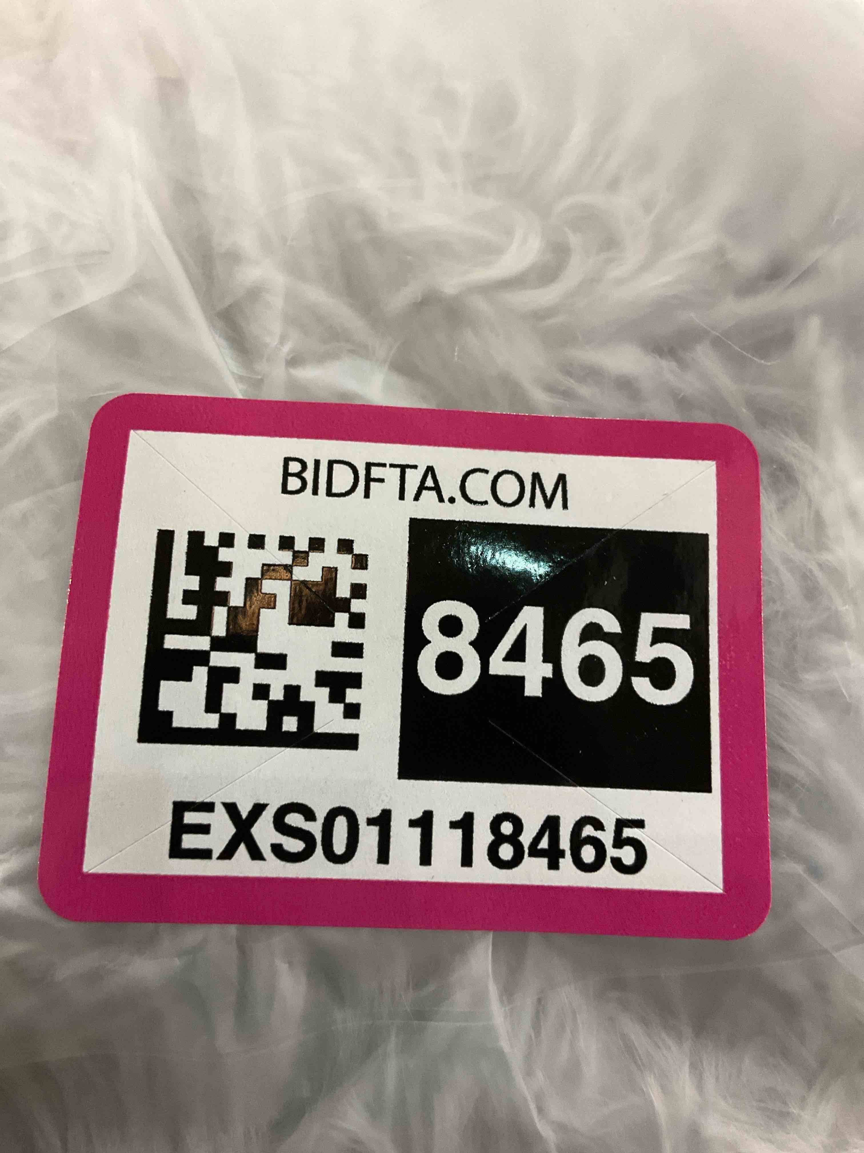 https://s3.amazonaws.com/lotting-images-prod/BargainHunt/EXS01118465_1707322943140.jpeg