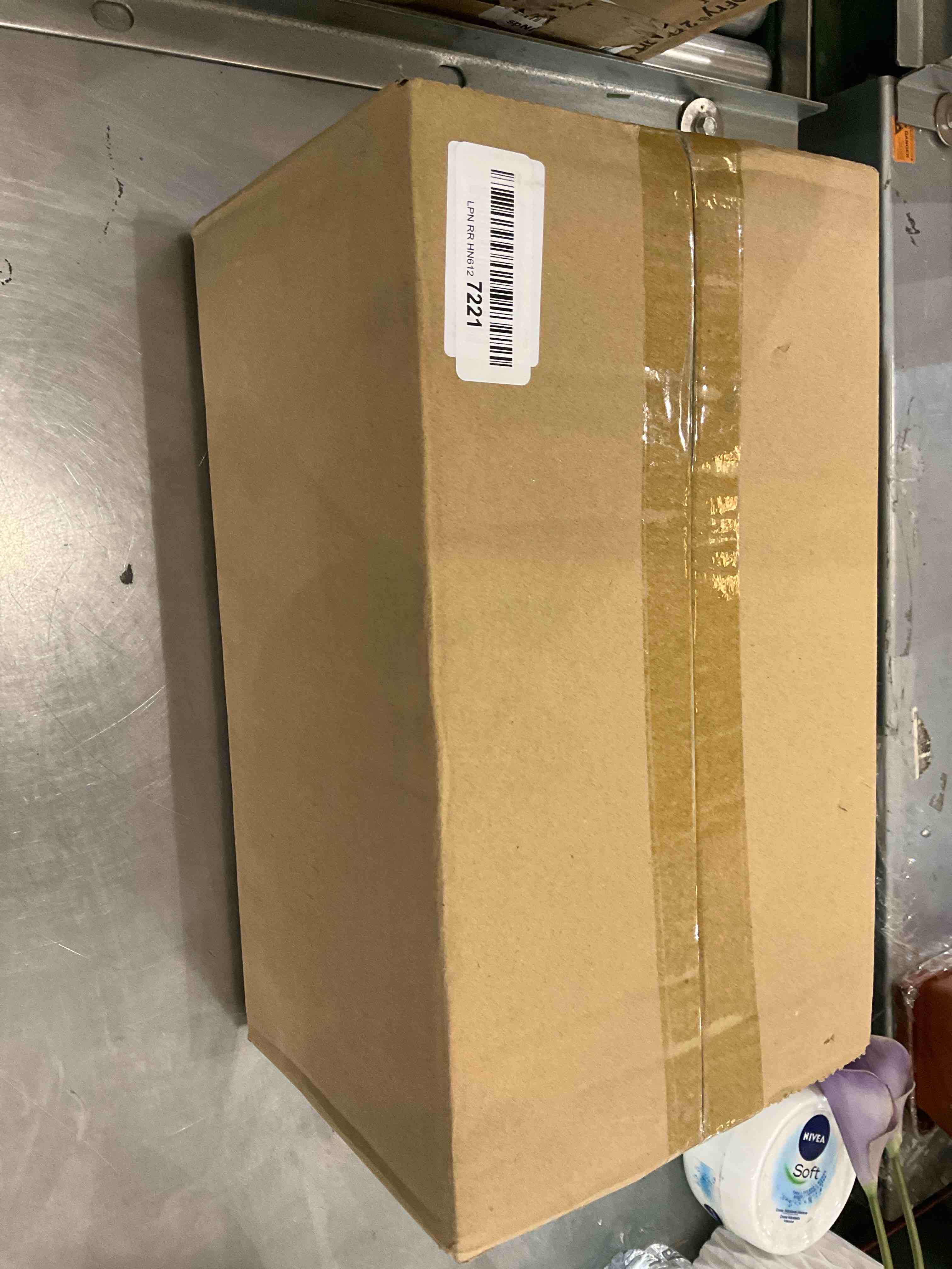 https://s3.amazonaws.com/lotting-images-prod/BargainHunt/EXS01120165_1706637861267.jpeg