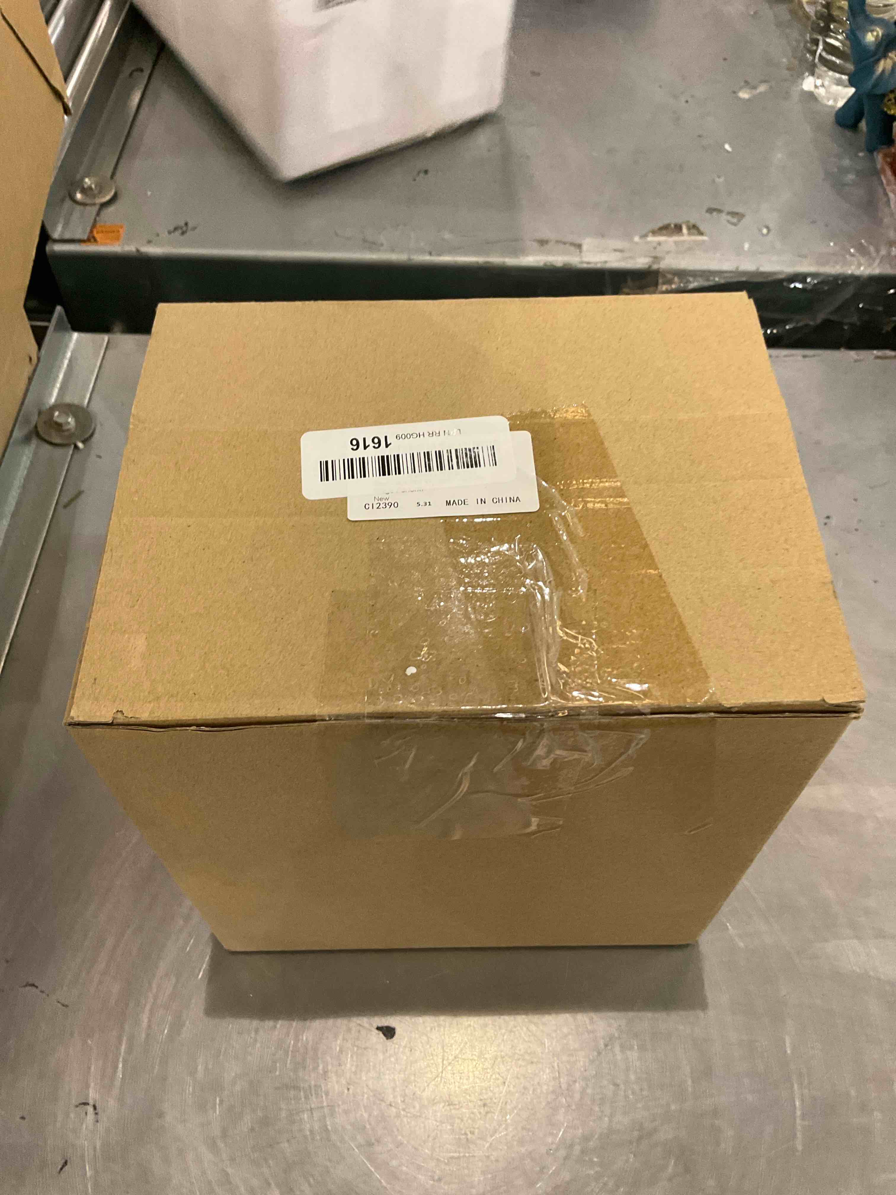 https://s3.amazonaws.com/lotting-images-prod/BargainHunt/EXS01120183_1706640553736.jpeg