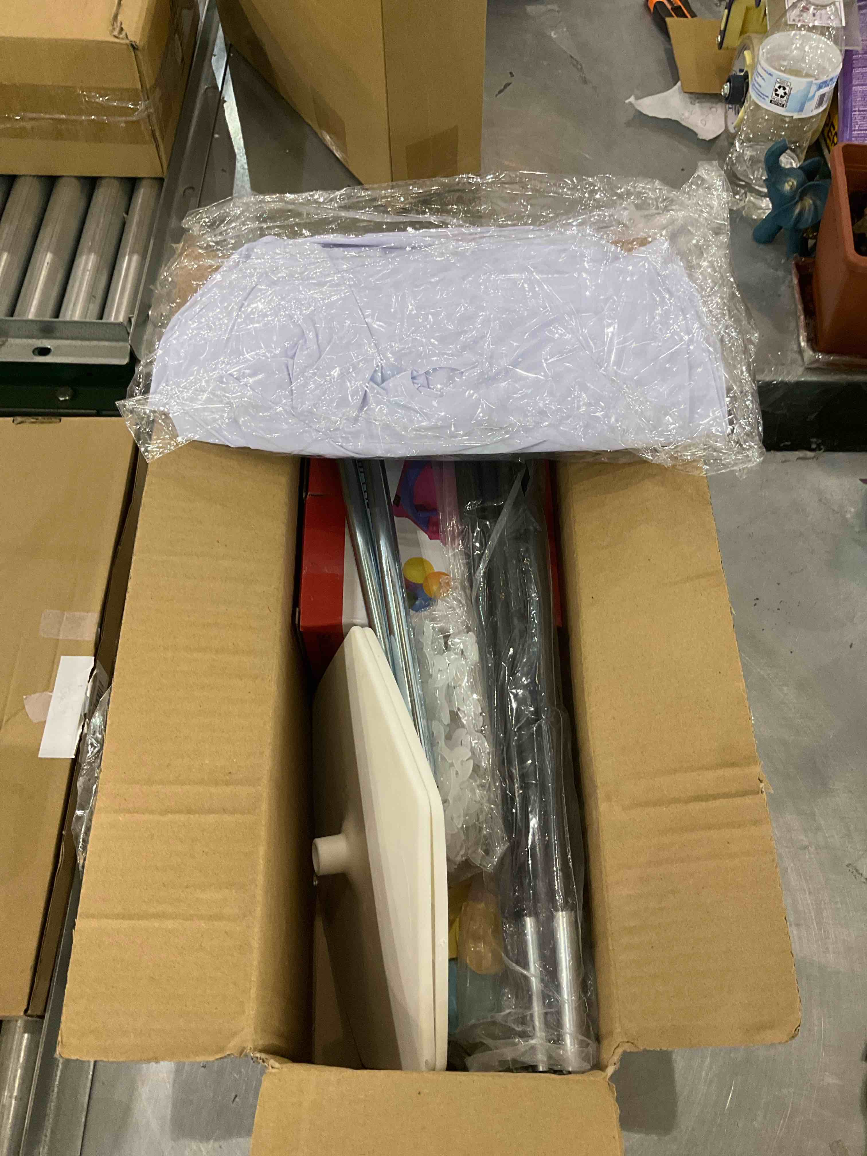 https://s3.amazonaws.com/lotting-images-prod/BargainHunt/EXS01120322_1706719961953.jpeg
