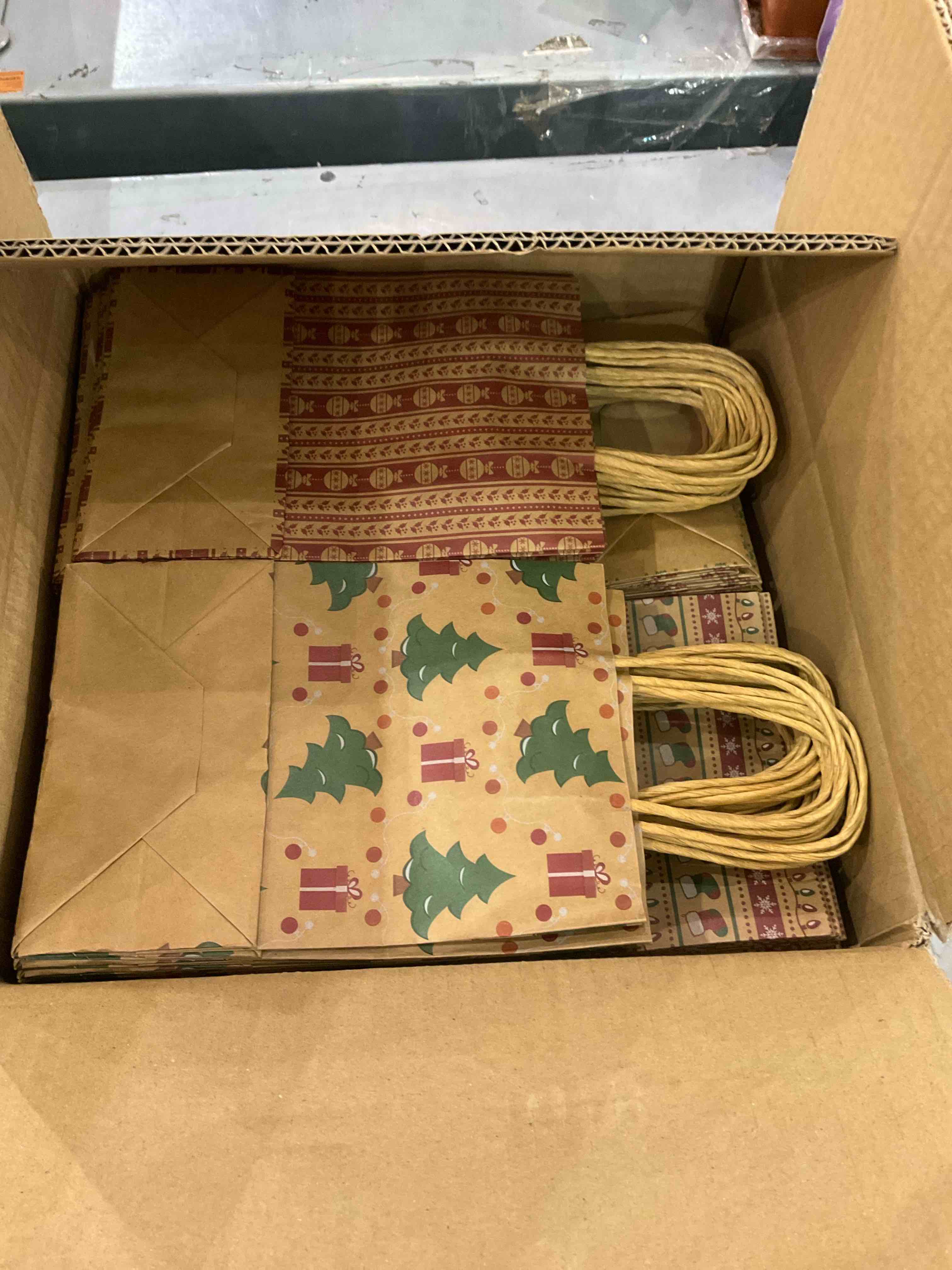 https://s3.amazonaws.com/lotting-images-prod/BargainHunt/EXS01120326_1706723229223.jpeg