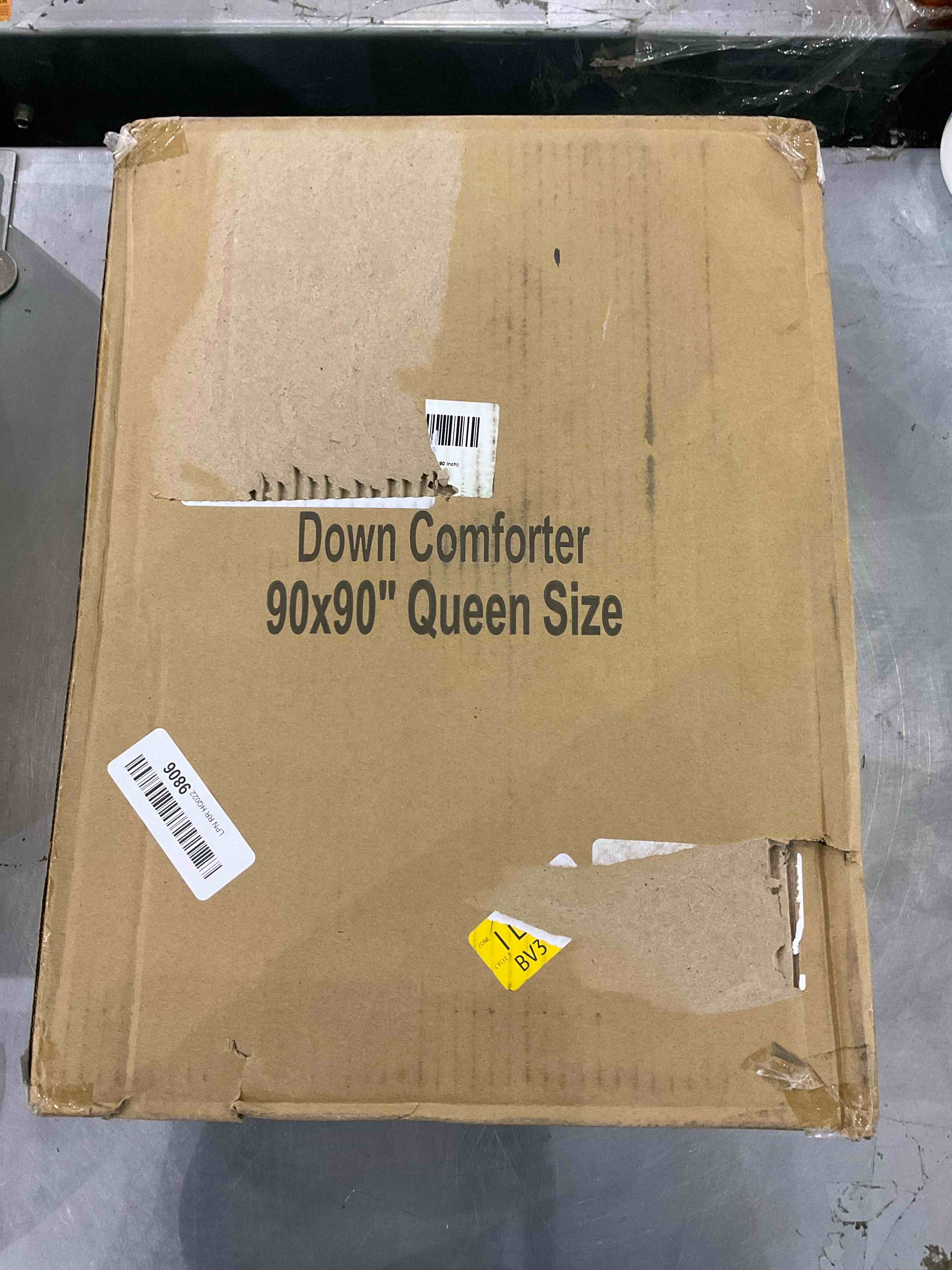 https://s3.amazonaws.com/lotting-images-prod/BargainHunt/EXS01120398_1706790857214.jpeg