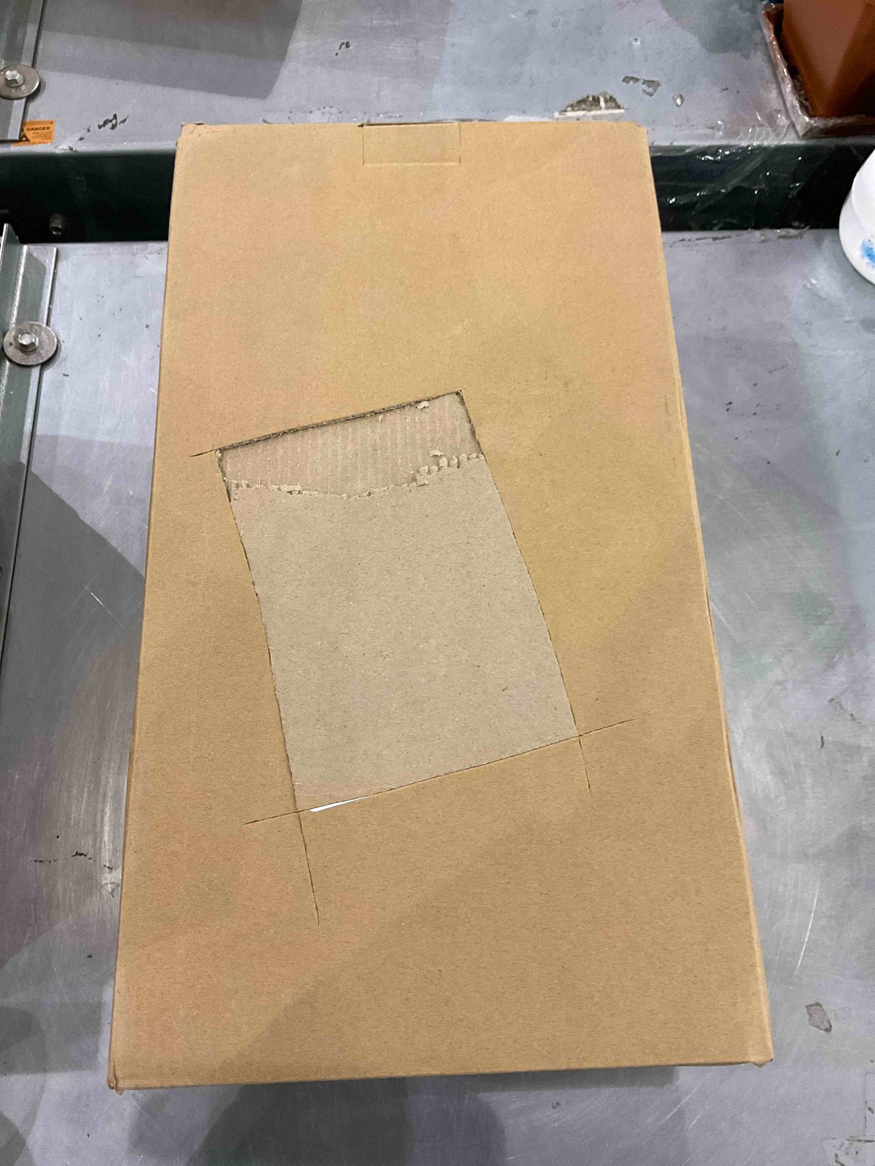 https://s3.amazonaws.com/lotting-images-prod/BargainHunt/EXS01120399_1706790899877.jpeg