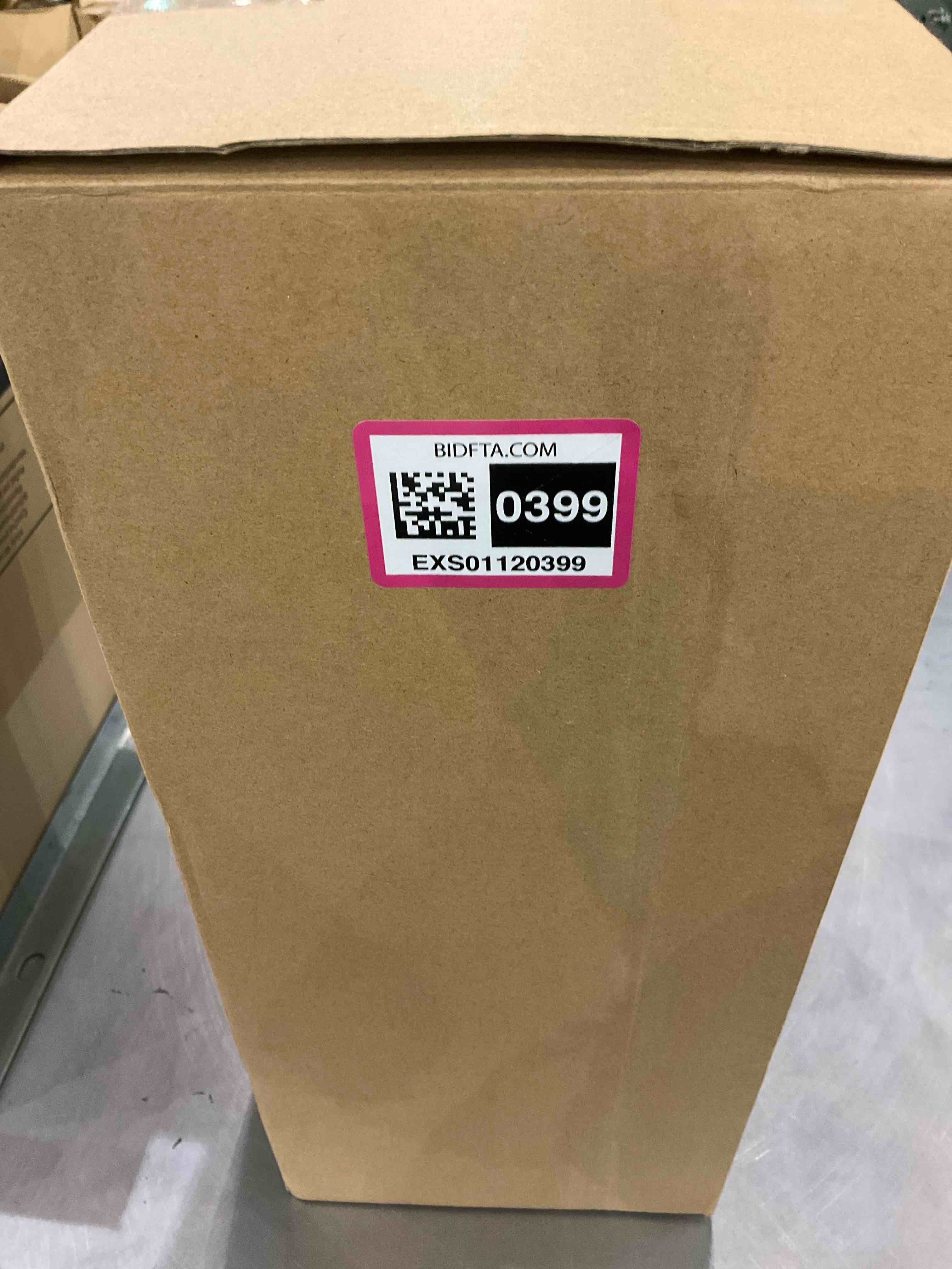 https://s3.amazonaws.com/lotting-images-prod/BargainHunt/EXS01120399_1706790935938.jpeg
