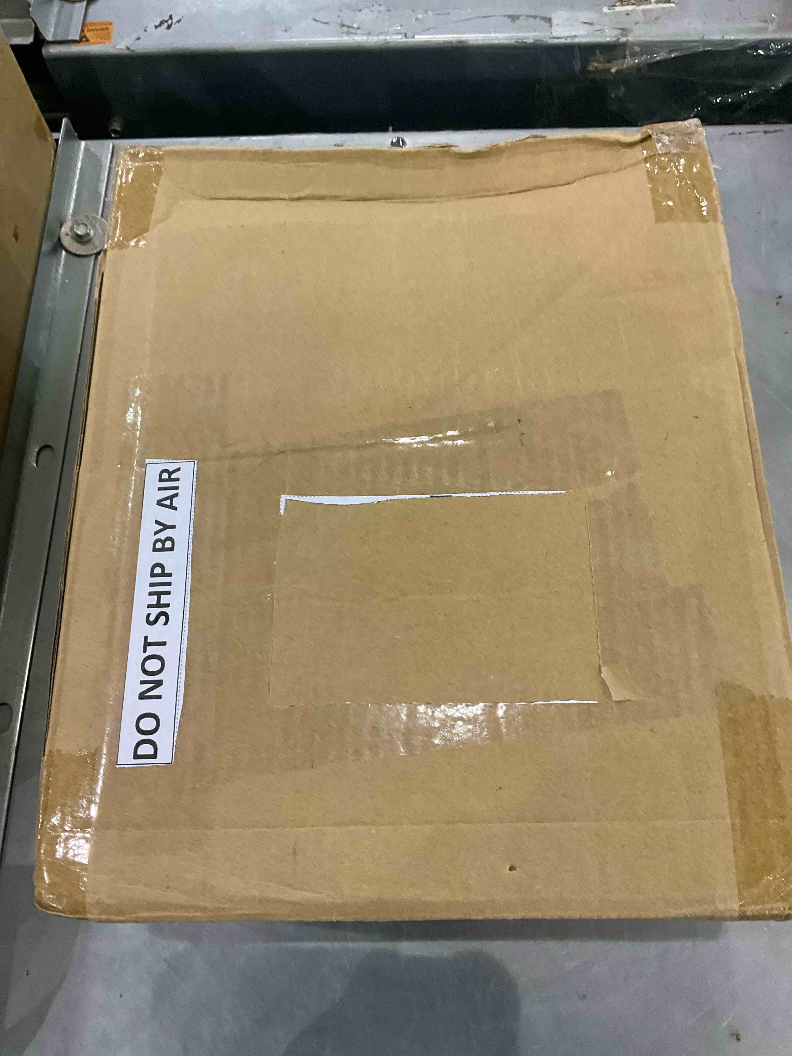 https://s3.amazonaws.com/lotting-images-prod/BargainHunt/EXS01120404_1706791212397.jpeg